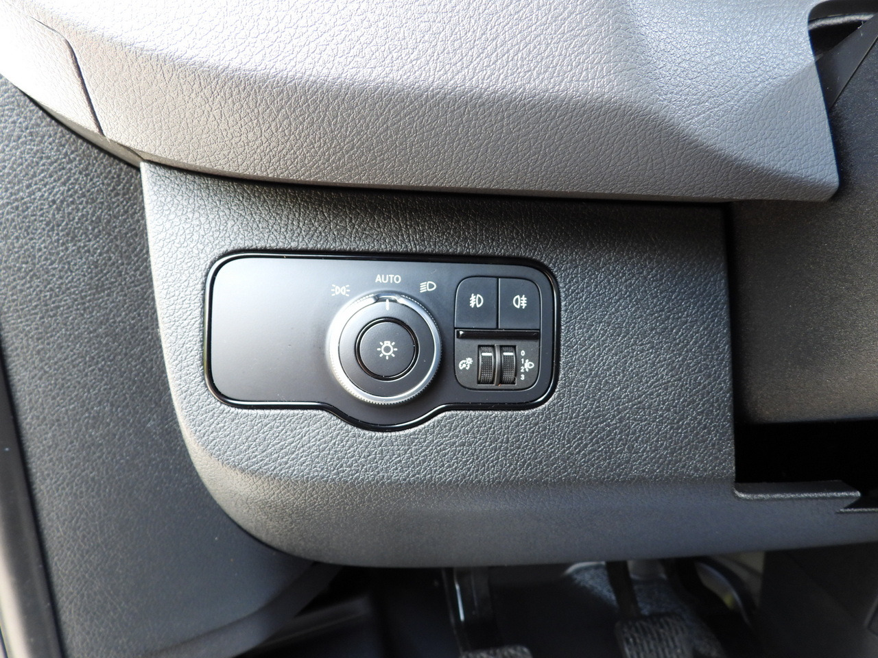 Furgon MERCEDES SPRINTER 316 VAN AIR CONDITIONING 165HP: obrázek 30 Furgon MERCEDES SPRINTER 316 VAN AIR CONDITIONING 165HP: obrázek 30