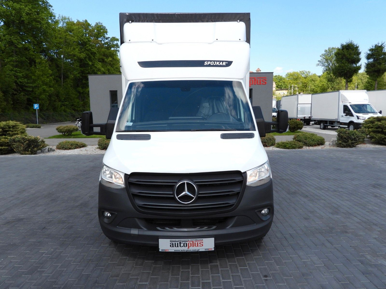 Mercedes-Benz SPRINTER 316 PRITSCHE PLANE AUFZUG 10 PALETTEN - Plachtová dodávka, Dodávka s dvojitou kabinou: obrázek 5 Mercedes-Benz SPRINTER 316 PRITSCHE PLANE AUFZUG 10 PALETTEN - Plachtová dodávka, Dodávka s dvojitou kabinou: obrázek 5