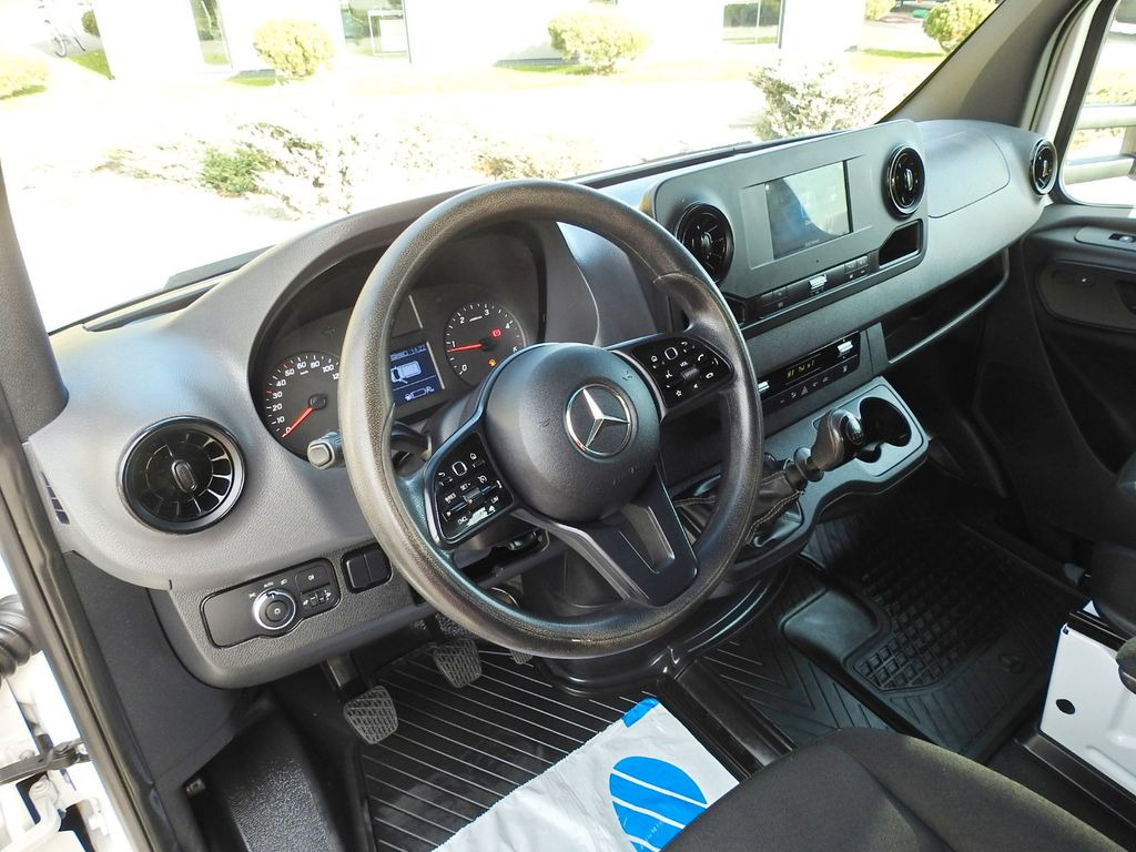 Mercedes-Benz SPRINTER 516 PRITSCHE DOPPELKABINE DOKA 6 SITZE - Dodávka valník, Dodávka s dvojitou kabinou: obrázek 2 Mercedes-Benz SPRINTER 516 PRITSCHE DOPPELKABINE DOKA 6 SITZE - Dodávka valník, Dodávka s dvojitou kabinou: obrázek 2