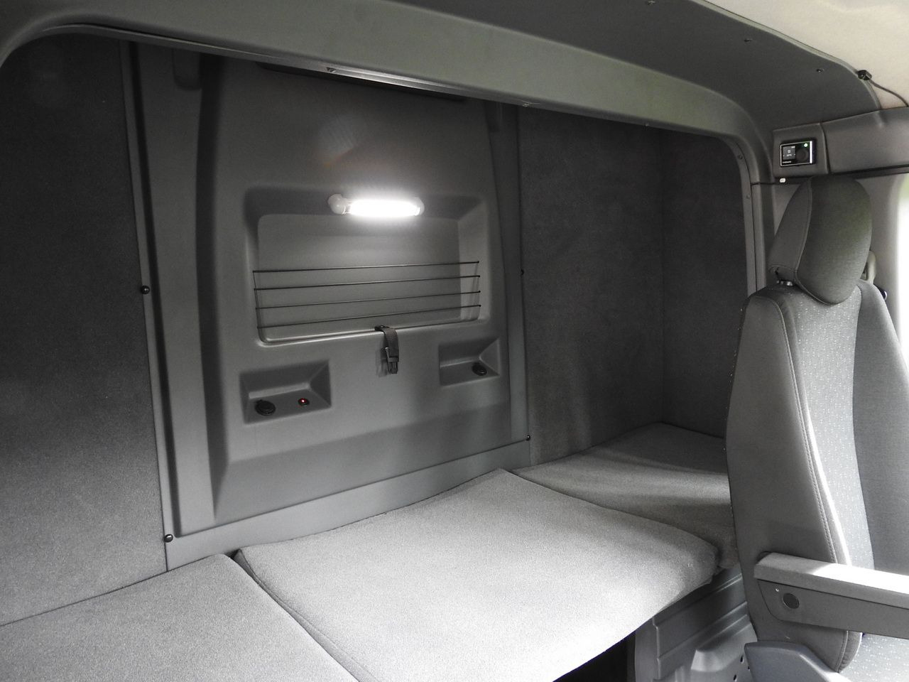 Plachtová dodávka OPEL MOVANO: obrázek 47 Plachtová dodávka OPEL MOVANO: obrázek 47