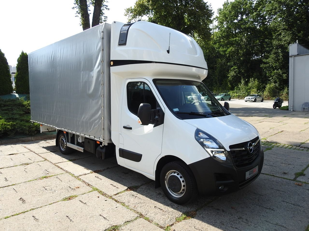 OPEL MOVANO - Plachtová dodávka: obrázek 4 OPEL MOVANO - Plachtová dodávka: obrázek 4