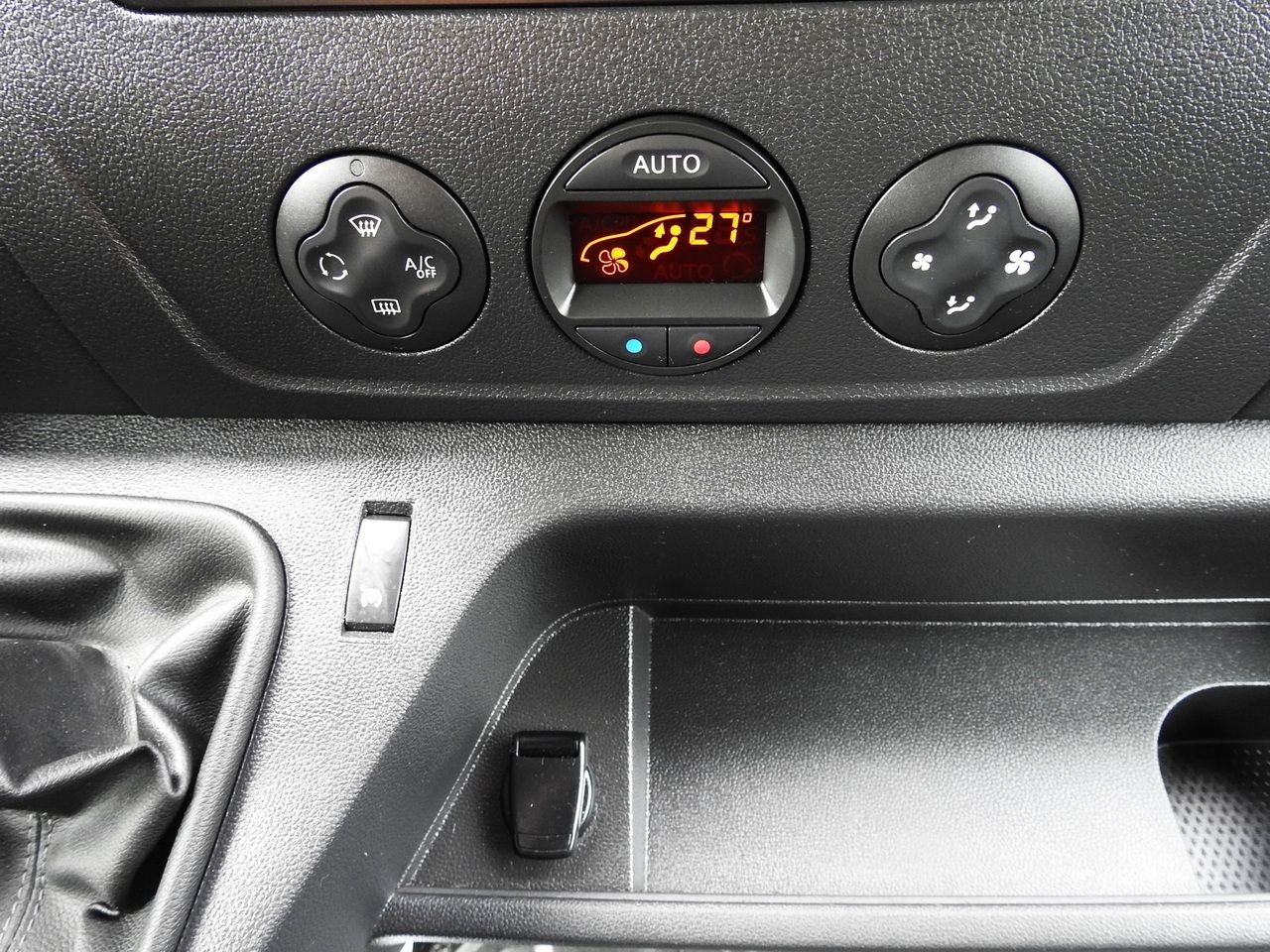 Plachtová dodávka OPEL MOVANO: obrázek 42 Plachtová dodávka OPEL MOVANO: obrázek 42