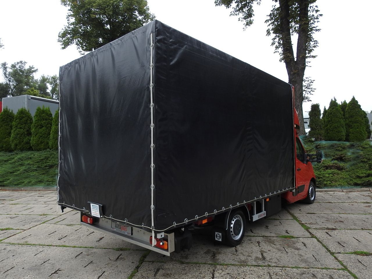 OPEL MOVANO - Plachtová dodávka: obrázek 3 OPEL MOVANO - Plachtová dodávka: obrázek 3