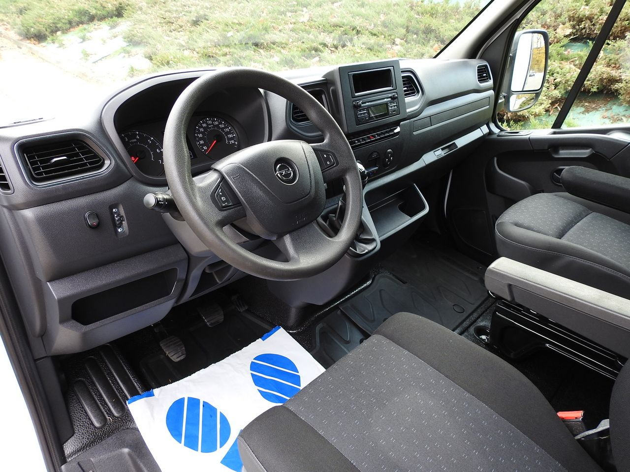 OPEL MOVANO - Plachtová dodávka: obrázek 2 OPEL MOVANO - Plachtová dodávka: obrázek 2