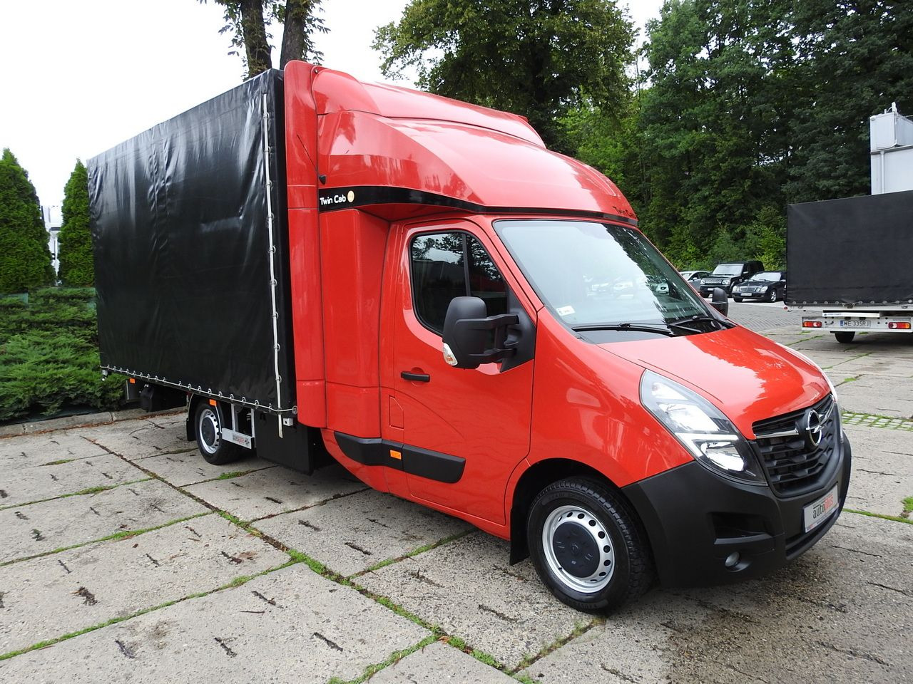 OPEL MOVANO - Plachtová dodávka: obrázek 4 OPEL MOVANO - Plachtová dodávka: obrázek 4