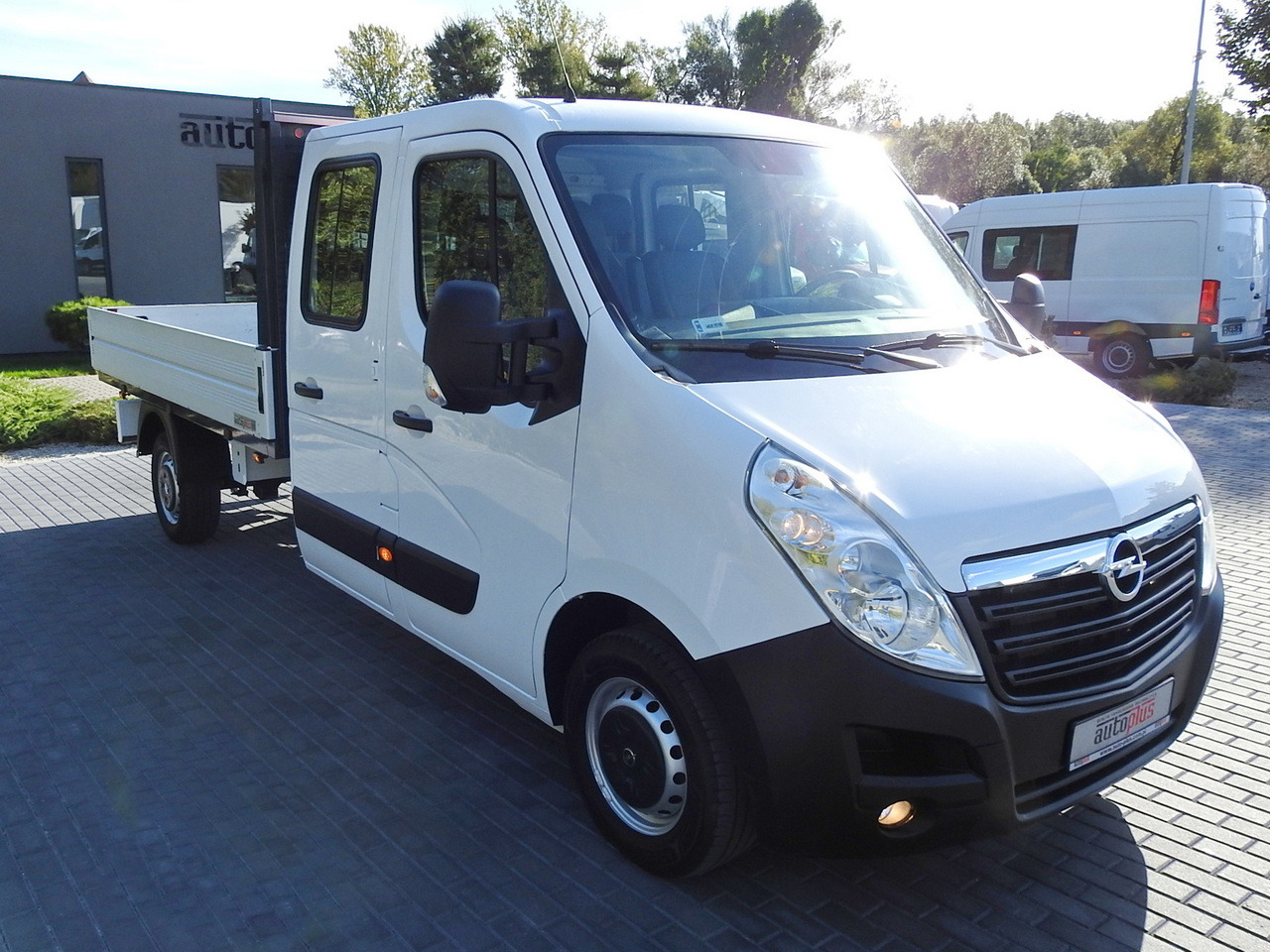 OPEL MOVANO STAKE BODY DOUBLE CABIN DOKA 7 SEATS CRUISE CONTROL AIR CONDITIONING 130HP - Dodávka valník: obrázek 4 OPEL MOVANO STAKE BODY DOUBLE CABIN DOKA 7 SEATS CRUISE CONTROL AIR CONDITIONING 130HP - Dodávka valník: obrázek 4