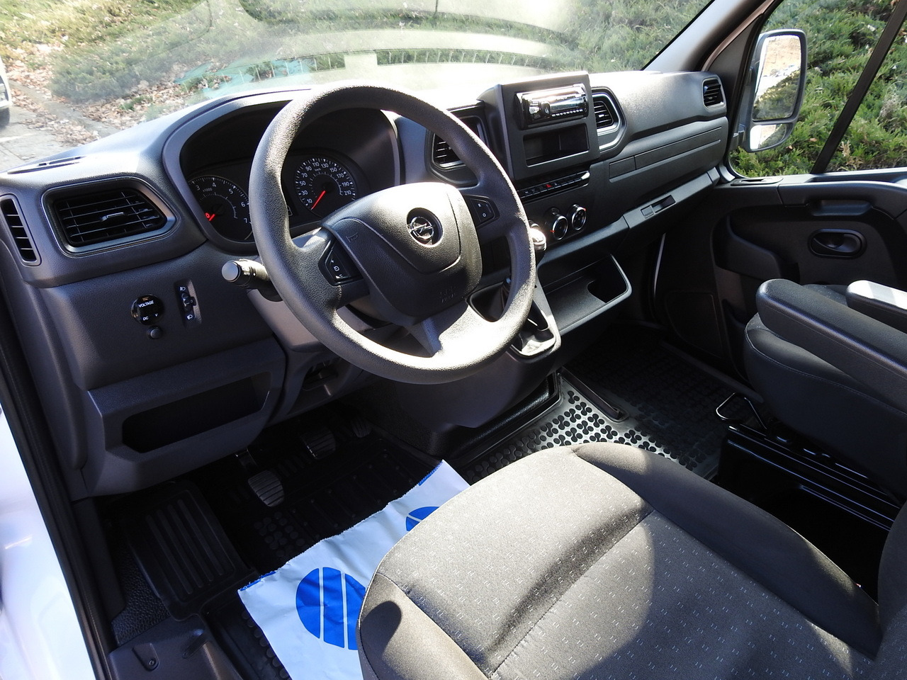 OPEL MOVANO TARPAULIN 10 PALLETS WEBASTO CRUISE CONTROL AIR CONDITIONING LED LIGHTS PNEUMATICS 165HP - Plachtová dodávka: obrázek 2 OPEL MOVANO TARPAULIN 10 PALLETS WEBASTO CRUISE CONTROL AIR CONDITIONING LED LIGHTS PNEUMATICS 165HP - Plachtová dodávka: obrázek 2