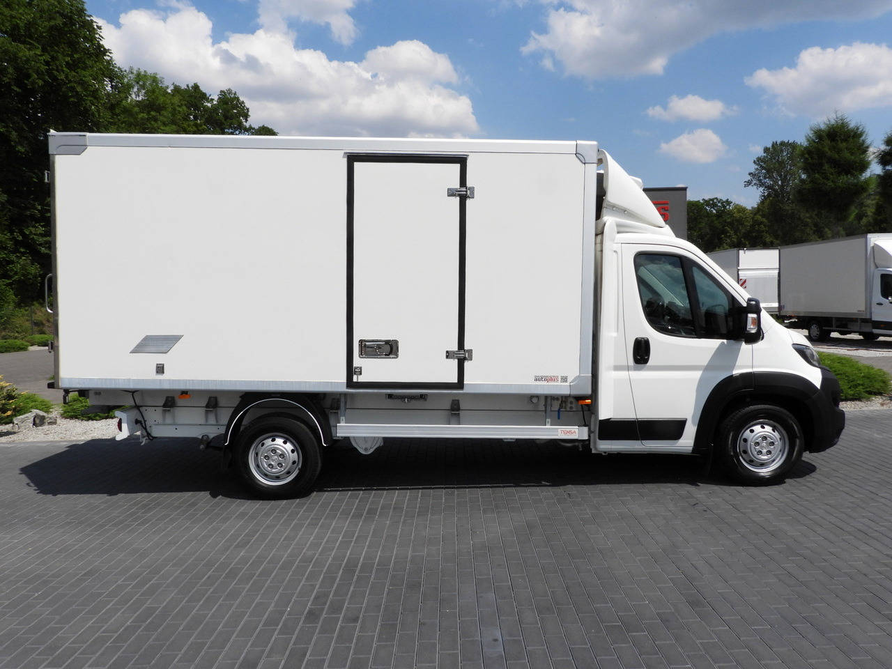 Chladící dodávka PEUGEOT BOXER REGRIGERATOR BOX 0*C 8 PALLETS CRUISE CONTROL LED LIGHTS AIR CONDITIONING  165HP: obrázek 7