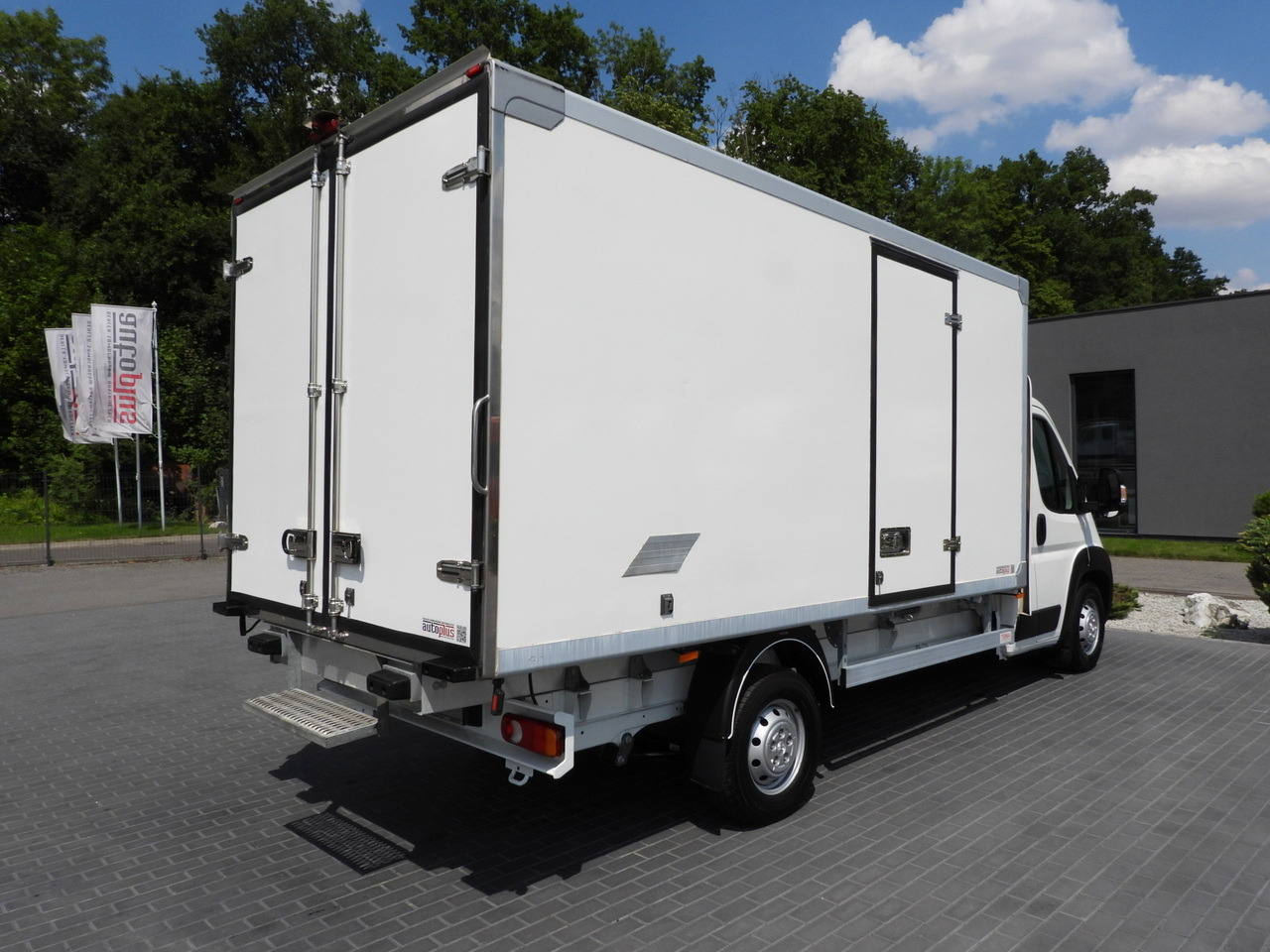 Chladící dodávka PEUGEOT BOXER REGRIGERATOR BOX 0*C 8 PALLETS CRUISE CONTROL LED LIGHTS AIR CONDITIONING  165HP: obrázek 14