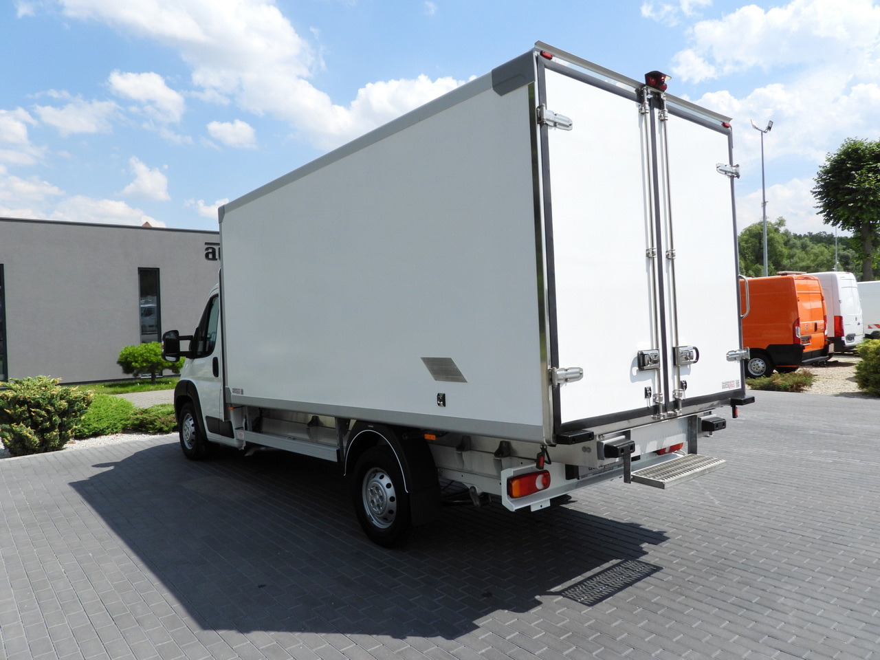 Chladící dodávka PEUGEOT BOXER REGRIGERATOR BOX 0*C 8 PALLETS CRUISE CONTROL LED LIGHTS AIR CONDITIONING  165HP: obrázek 10