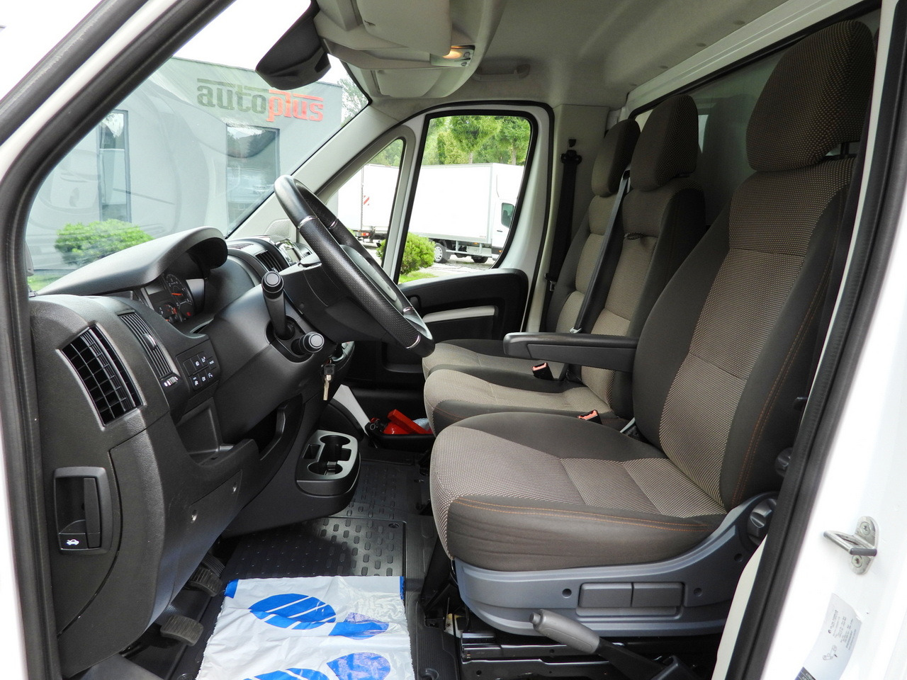 Chladící dodávka PEUGEOT BOXER REGRIGERATOR BOX 0*C 8 PALLETS CRUISE CONTROL LED LIGHTS AIR CONDITIONING  165HP: obrázek 30