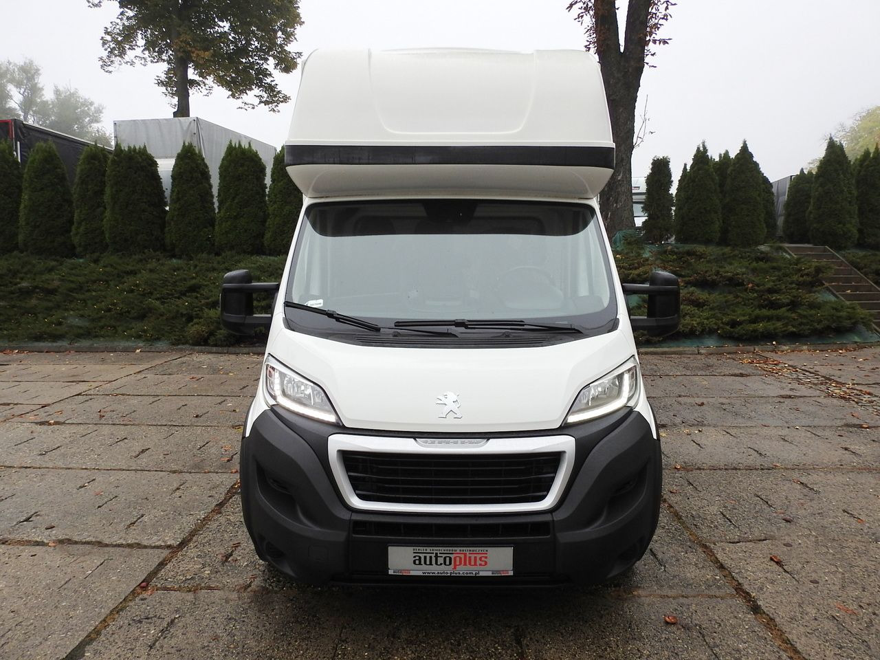 PEUGEOT BOXER TARPAULIN LIFT 8 PALLETS WEBASTO LED LIGHTS AIR CONDITIONING 165HP - Plachtová dodávka: obrázek 5 PEUGEOT BOXER TARPAULIN LIFT 8 PALLETS WEBASTO LED LIGHTS AIR CONDITIONING 165HP - Plachtová dodávka: obrázek 5