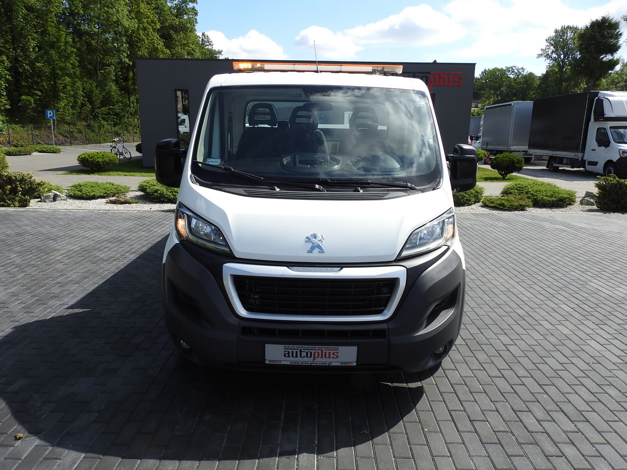 PEUGEOT BOXER THREE-WAY TIPPER AIR CONDITIONING 130HP - Sklápěč: obrázek 5 PEUGEOT BOXER THREE-WAY TIPPER AIR CONDITIONING 130HP - Sklápěč: obrázek 5