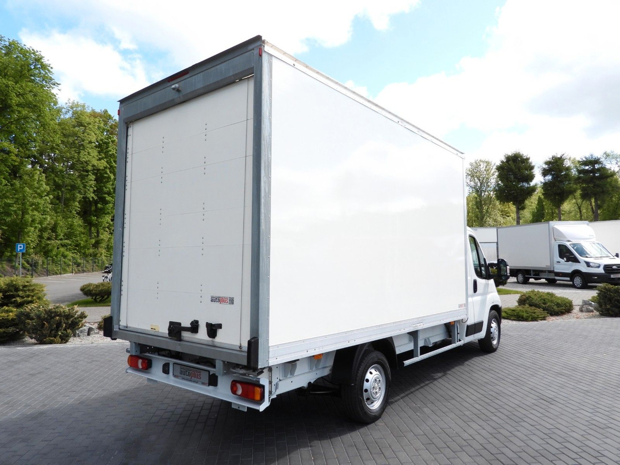 Peugeot BOXER KOFFER 8 PALETTEN TEMPOMAT KLIMAANLAGE Peugeot BOXER KOFFER 8 PALETTEN TEMPOMAT KLIMAANLAGE - Dodávka skřín: obrázek 3 Peugeot BOXER KOFFER 8 PALETTEN TEMPOMAT KLIMAANLAGE Peugeot BOXER KOFFER 8 PALETTEN TEMPOMAT KLIMAANLAGE - Dodávka skřín: obrázek 3