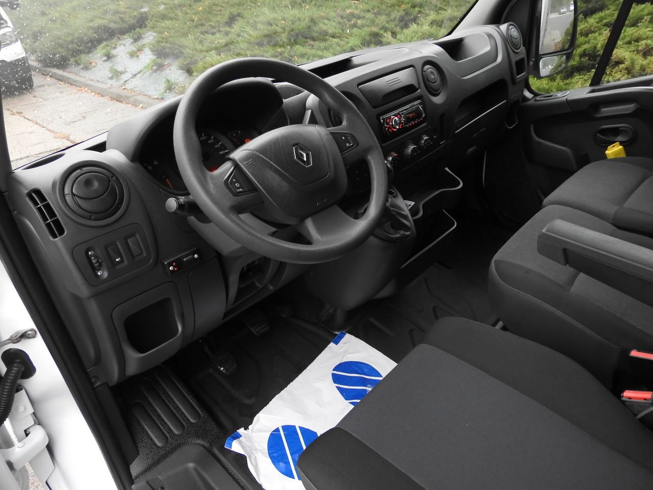 RENAULT MASTER - Plachtová dodávka: obrázek 2 RENAULT MASTER - Plachtová dodávka: obrázek 2
