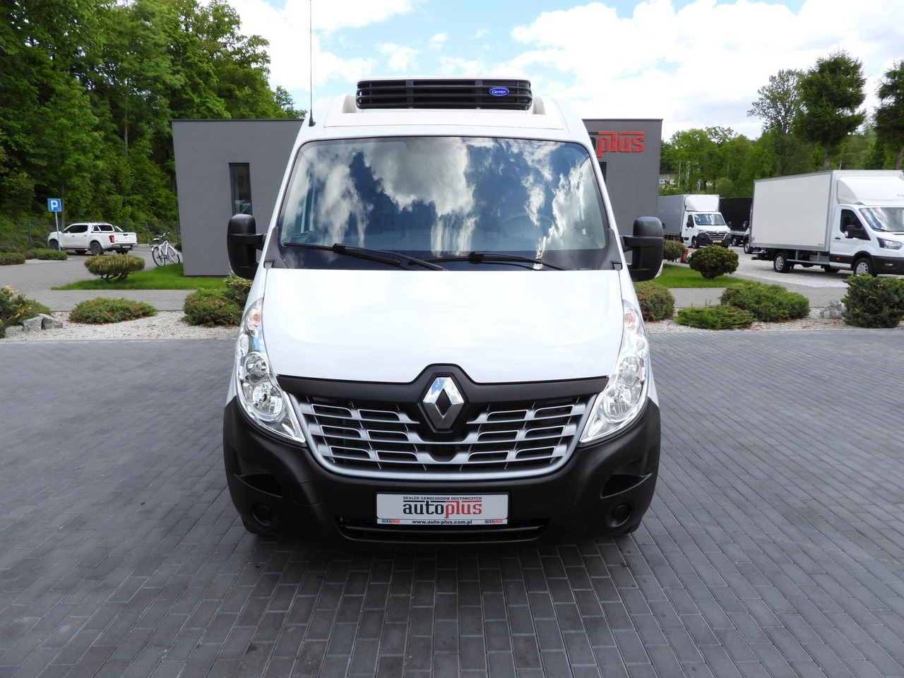RENAULT MASTER REFRIGERATOR VAN -20*C POWER SUPPLY 230V CRUISE CONTROL AIR CONDITIONING 145HP - Chladící dodávka: obrázek 5 RENAULT MASTER REFRIGERATOR VAN -20*C POWER SUPPLY 230V CRUISE CONTROL AIR CONDITIONING 145HP - Chladící dodávka: obrázek 5