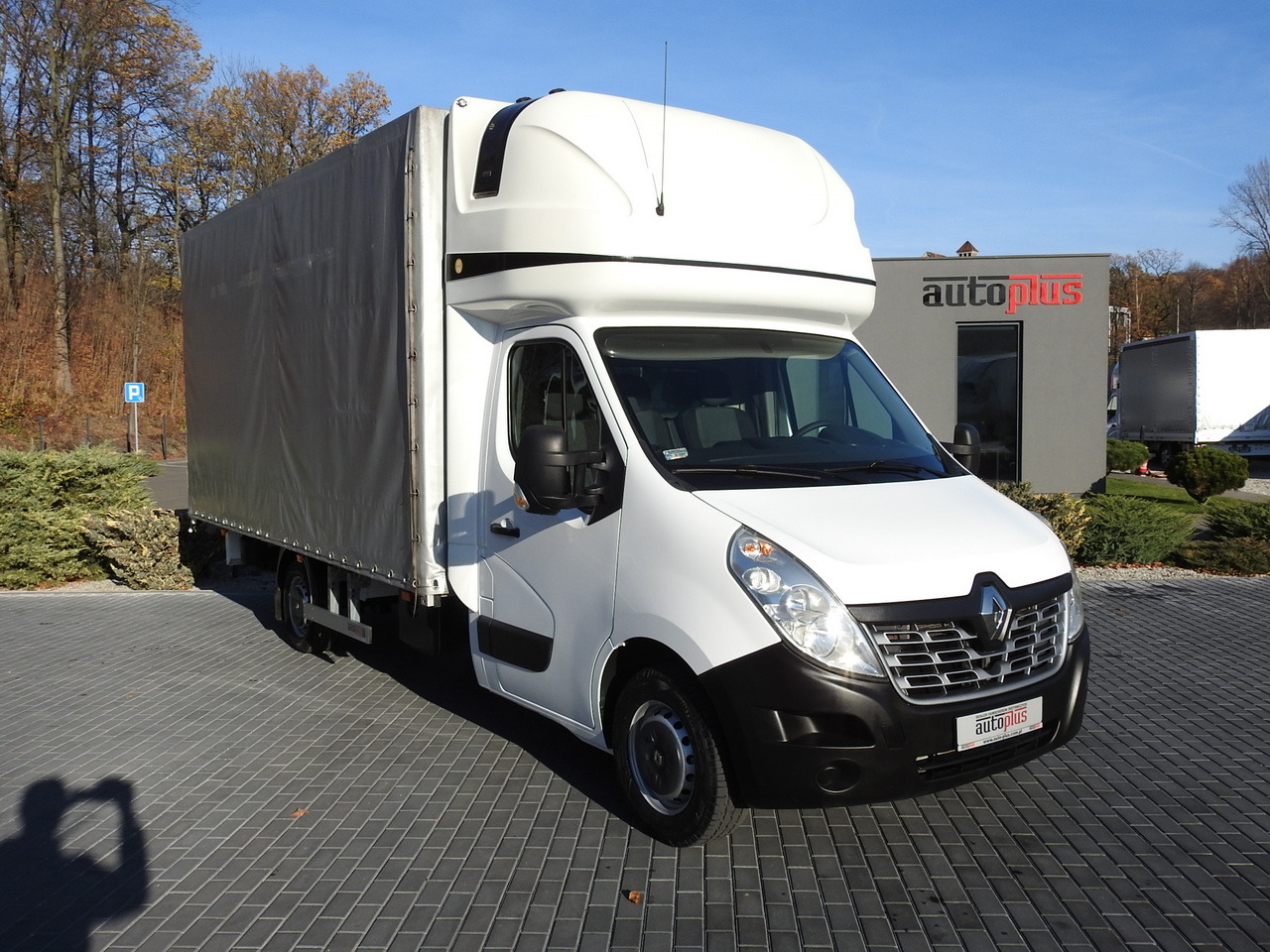 RENAULT MASTER TARPAULIN 10 PALLETS CRUISE CONTROL AIR CONDITIONING PNEUMATICS 170HP - Plachtová dodávka: obrázek 4 RENAULT MASTER TARPAULIN 10 PALLETS CRUISE CONTROL AIR CONDITIONING PNEUMATICS 170HP - Plachtová dodávka: obrázek 4