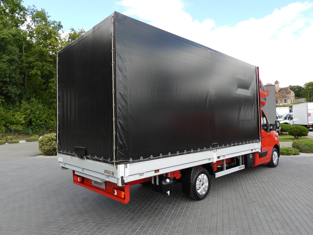 RENAULT MASTER TARPAULIN 10 PALLETS WEBASTO CRUISE CONTROL LED LIGHTS AIR CONDITIONING 165HP - Plachtová dodávka: obrázek 3 RENAULT MASTER TARPAULIN 10 PALLETS WEBASTO CRUISE CONTROL LED LIGHTS AIR CONDITIONING 165HP - Plachtová dodávka: obrázek 3