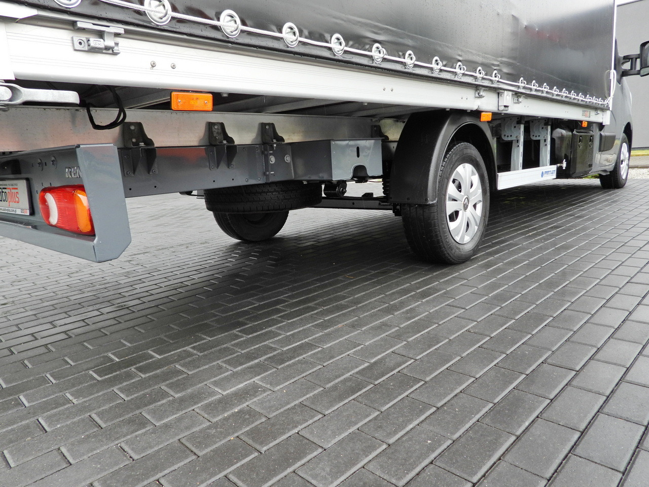 Plachtová dodávka RENAULT MASTER  TARPAULIN 10 PALLETS WEBASTO CRUISE CONTROL LED LIGHTS PNEUMATICS AIR CONDITIONING  165HP: obrázek 17