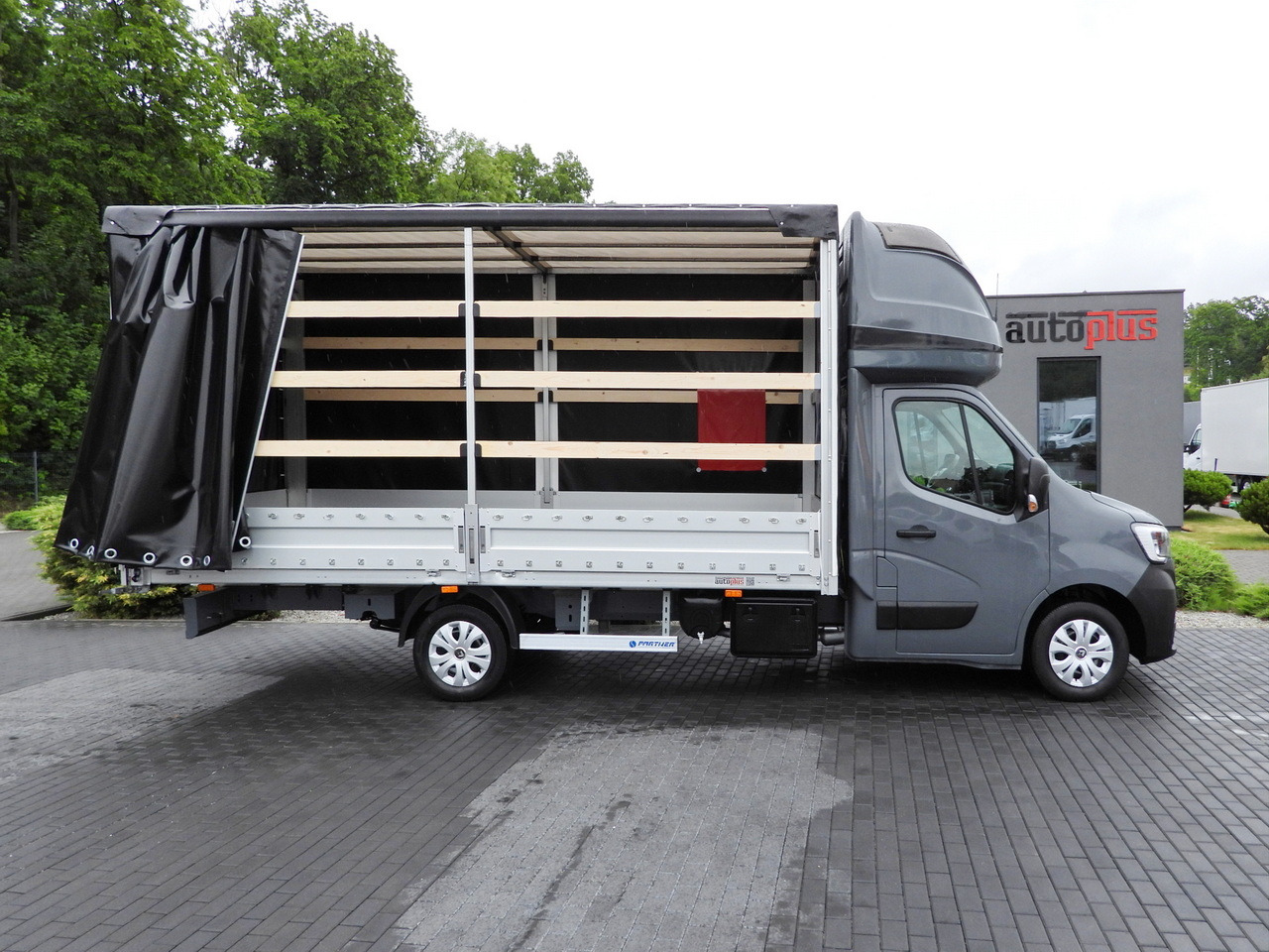 Plachtová dodávka RENAULT MASTER  TARPAULIN 10 PALLETS WEBASTO CRUISE CONTROL LED LIGHTS PNEUMATICS AIR CONDITIONING  165HP: obrázek 8