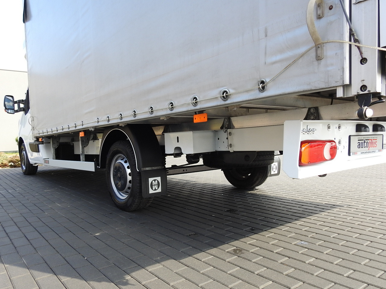 Plachtová dodávka RENAULT MASTER  TARPAULIN 10 PALLETS WEBASTO CRUISE CONTROL LED LIGHTS PNEUMATICS AIR CONDITIONING  165HP: obrázek 16