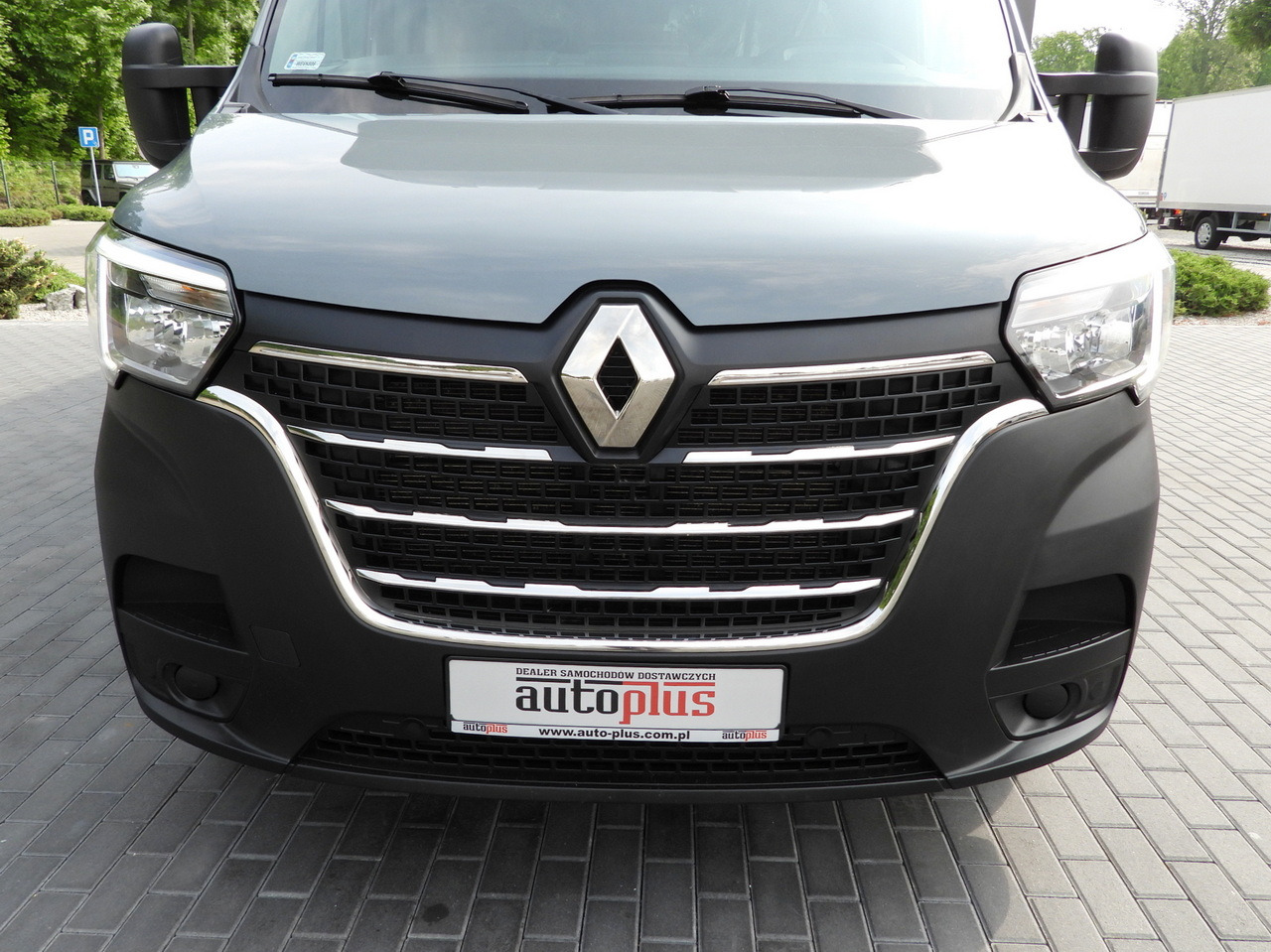 Plachtová dodávka RENAULT MASTER TARPAULIN 10 PALLETS WEBASTO CRUISE CONTROL LED LIGHTS PNEUMATICS AIR CONDITIONING 165HP: obrázek 14 Plachtová dodávka RENAULT MASTER TARPAULIN 10 PALLETS WEBASTO CRUISE CONTROL LED LIGHTS PNEUMATICS AIR CONDITIONING 165HP: obrázek 14