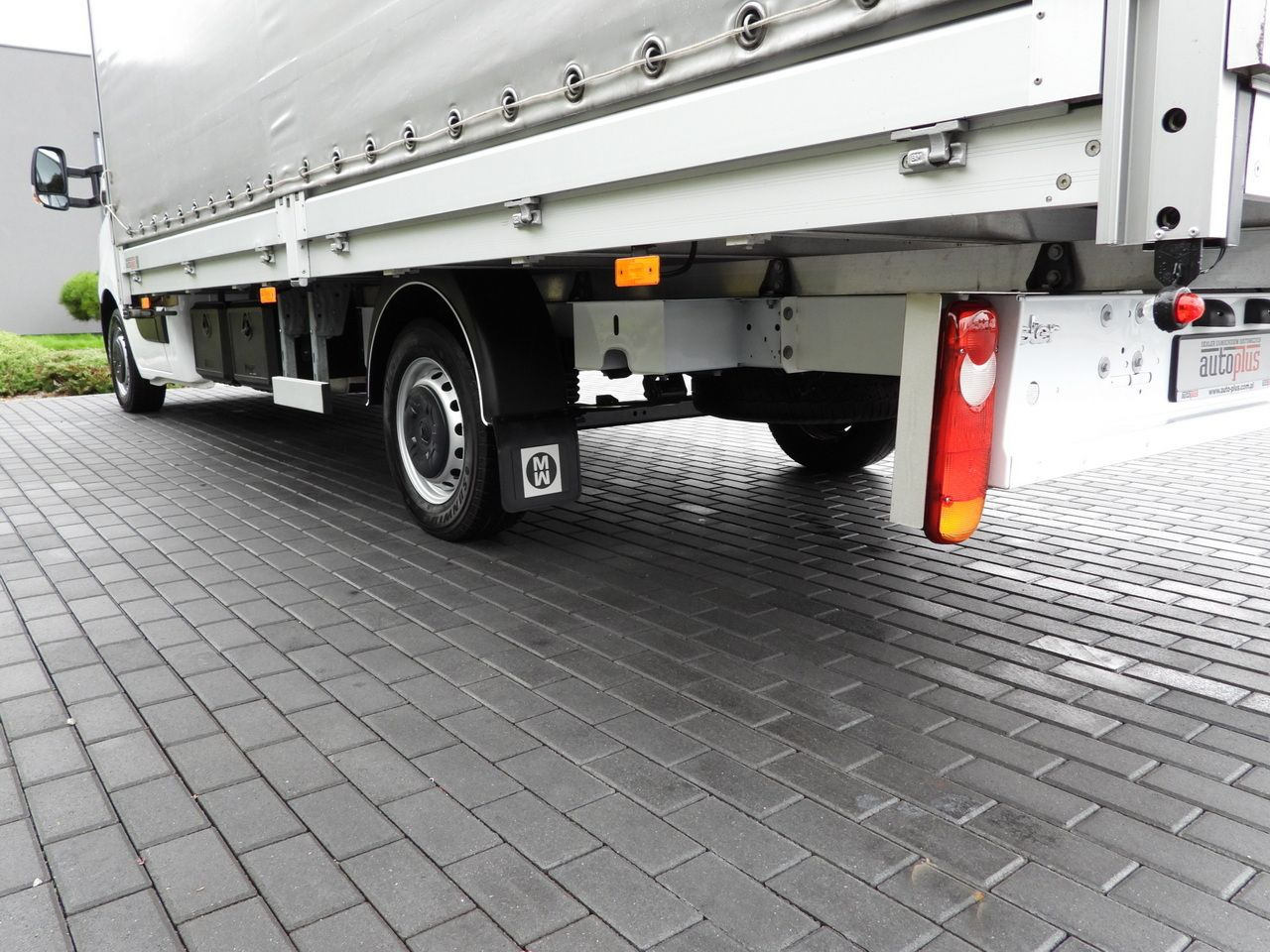 Plachtová dodávka RENAULT MASTER TARPAULIN 12 PALLETS WEBASTO CRUISE CONTROL NAVIGATION LED LIGHTS PNEUMATICS AIR CONDITIONING  165HP: obrázek 16