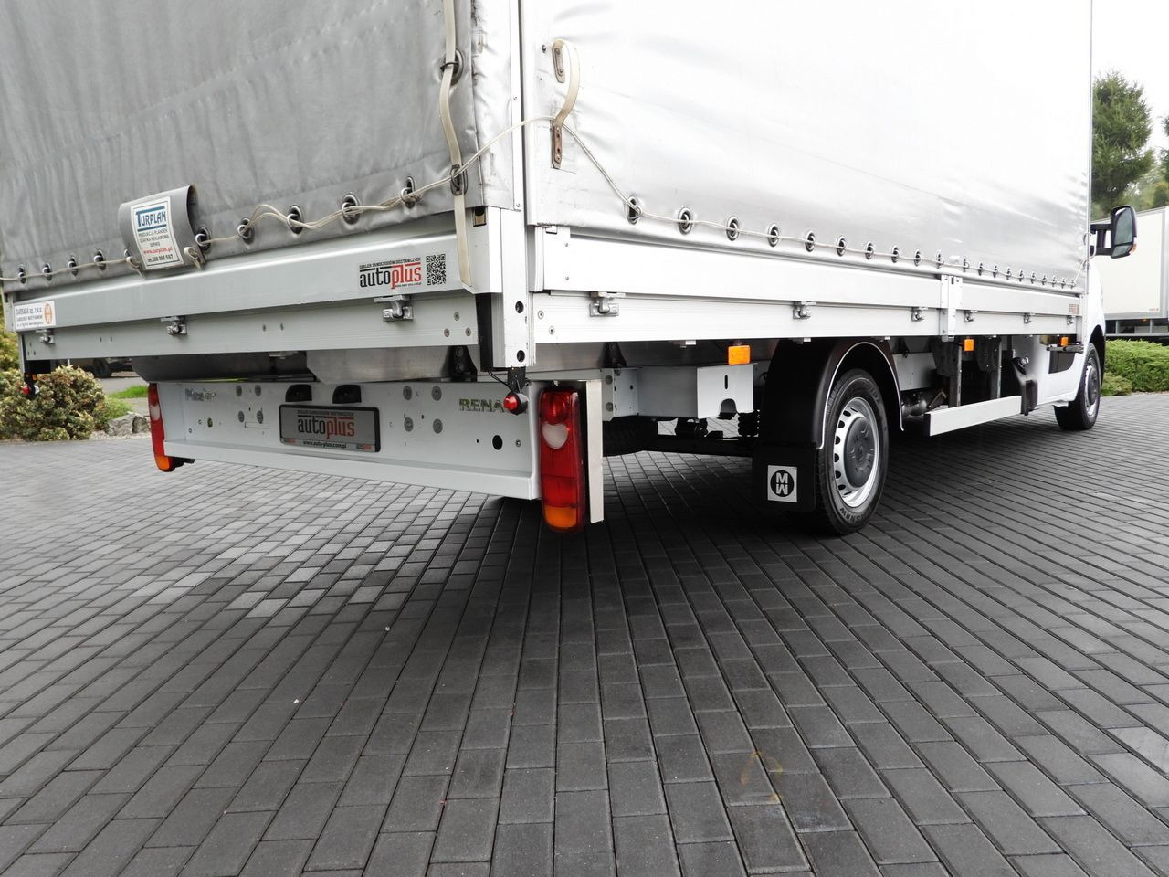 Plachtová dodávka RENAULT MASTER TARPAULIN 12 PALLETS WEBASTO CRUISE CONTROL NAVIGATION LED LIGHTS PNEUMATICS AIR CONDITIONING  165HP: obrázek 24