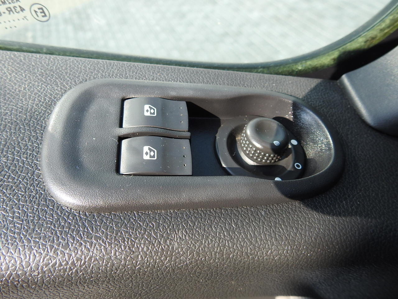 Plachtová dodávka RENAULT MASTER TARPAULIN 8 PALLETS CRUISE CONTROL AIR CONDITIONING  170HP: obrázek 27 Plachtová dodávka RENAULT MASTER TARPAULIN 8 PALLETS CRUISE CONTROL AIR CONDITIONING  170HP: obrázek 27