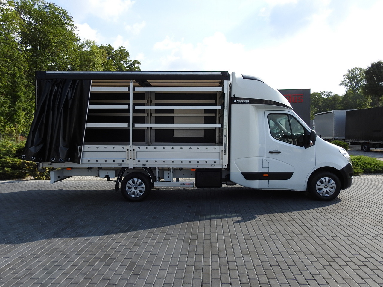 Plachtová dodávka RENAULT MASTER TARPAULIN 8 PALLETS CRUISE CONTROL AIR CONDITIONING  170HP: obrázek 8