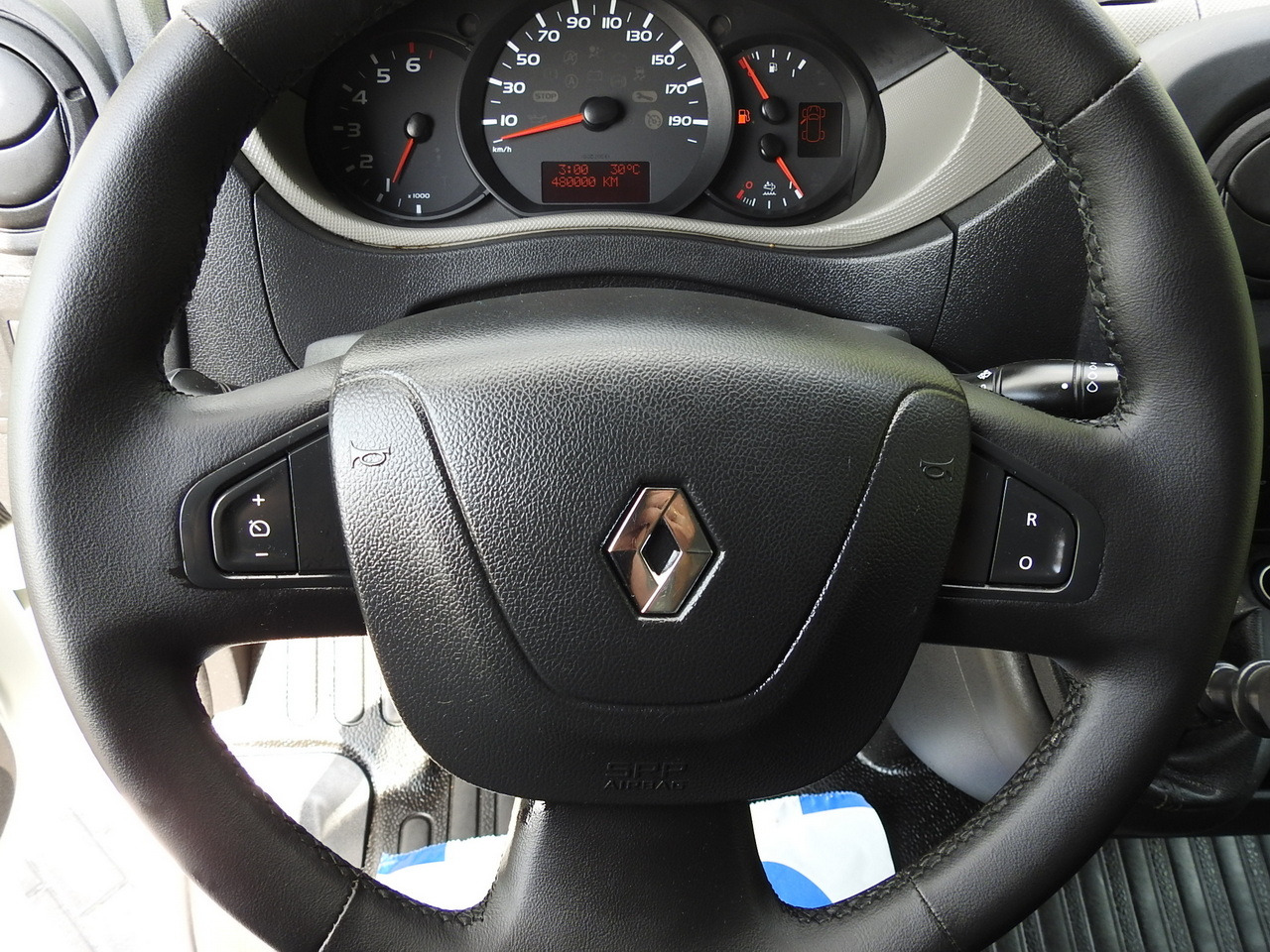 Plachtová dodávka RENAULT MASTER TARPAULIN 8 PALLETS CRUISE CONTROL AIR CONDITIONING  170HP: obrázek 30 Plachtová dodávka RENAULT MASTER TARPAULIN 8 PALLETS CRUISE CONTROL AIR CONDITIONING  170HP: obrázek 30