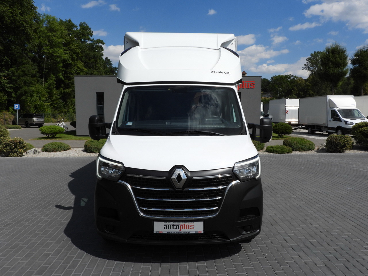 RENAULT MASTER TARPAULIN 8 PALLETS WEBASTO CRUISE CONTROL LED LIGHTS PNEUMATICS AIR CONDITIONING 165HP - Plachtová dodávka: obrázek 5 RENAULT MASTER TARPAULIN 8 PALLETS WEBASTO CRUISE CONTROL LED LIGHTS PNEUMATICS AIR CONDITIONING 165HP - Plachtová dodávka: obrázek 5