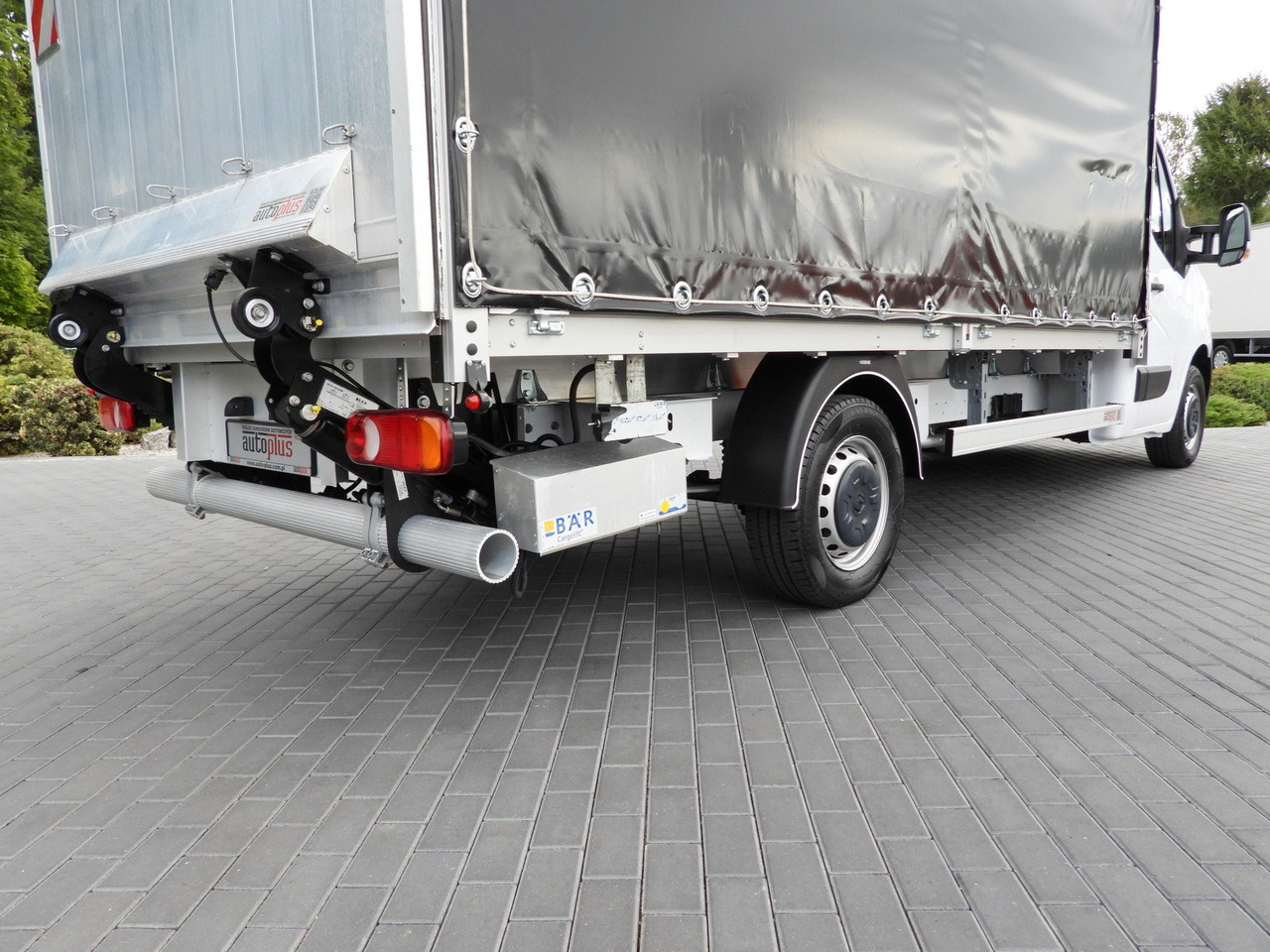 Plachtová dodávka RENAULT MASTER TARPAULIN LIFT 8 PALLETS CRUISE CONTROL LED LIGHTS AIR CONDITIONING  145HP: obrázek 27