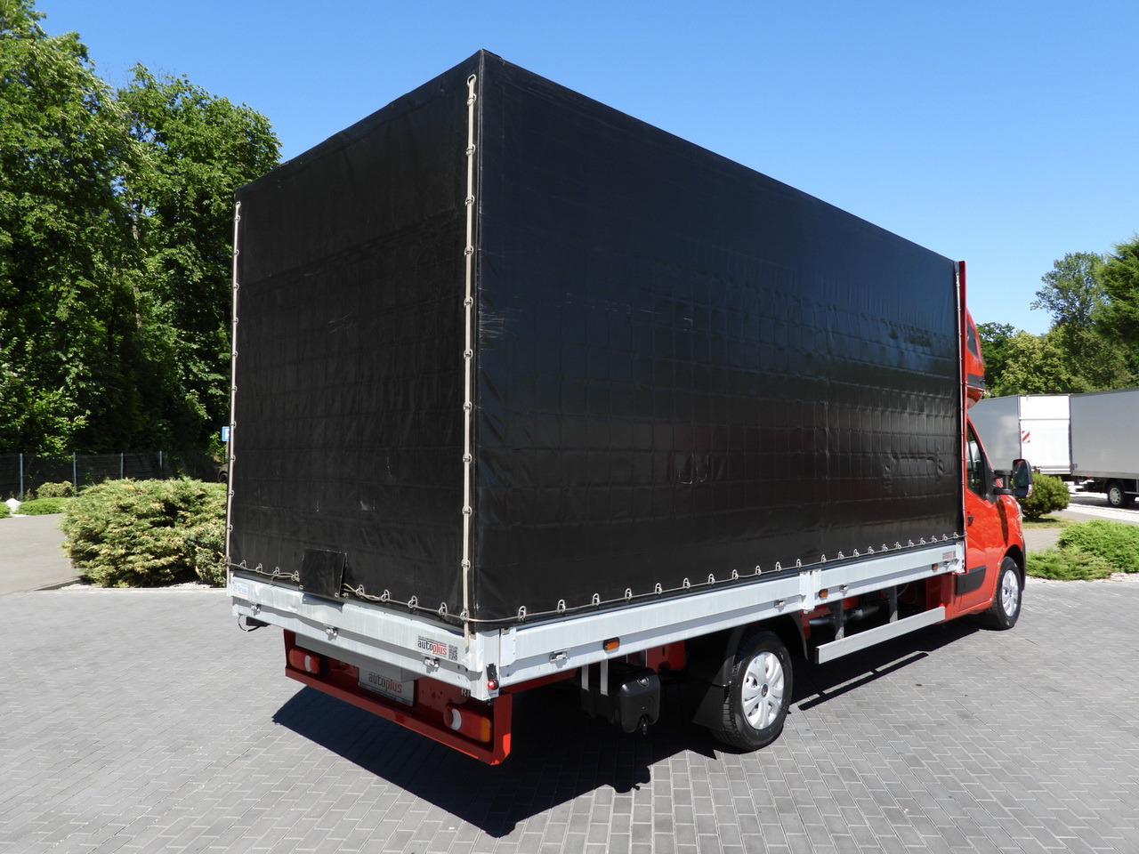 RENAULT MASTER TARPAULIN WEBASTO CRUISE CONTROL LED LIGHTS PNEUMATICS AIR CONDITIONING 165HP - Plachtová dodávka: obrázek 3 RENAULT MASTER TARPAULIN WEBASTO CRUISE CONTROL LED LIGHTS PNEUMATICS AIR CONDITIONING 165HP - Plachtová dodávka: obrázek 3