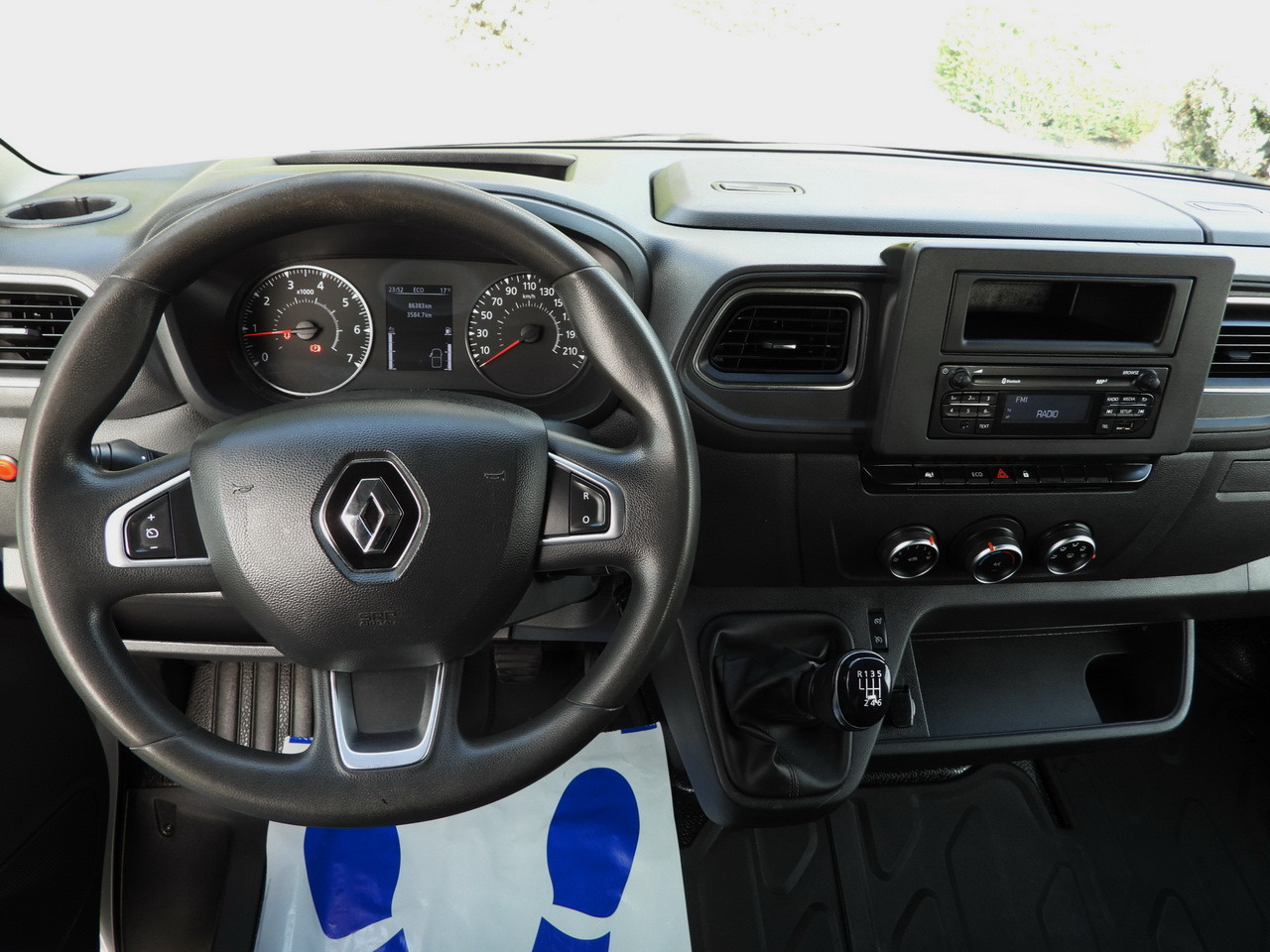 Dodávka sklápěč RENAULT MASTER TIPPER CRUISE CONTROL LED LIGHTS TWIN WHEELS AIR CONDITIONING 130HP: obrázek 26 Dodávka sklápěč RENAULT MASTER TIPPER CRUISE CONTROL LED LIGHTS TWIN WHEELS AIR CONDITIONING 130HP: obrázek 26