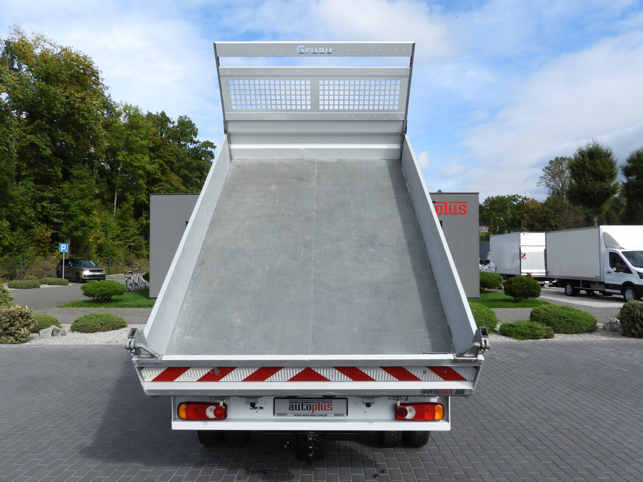 Dodávka sklápěč RENAULT MASTER TIPPER CRUISE CONTROL LED LIGHTS TWIN WHEELS AIR CONDITIONING 130HP: obrázek 19 Dodávka sklápěč RENAULT MASTER TIPPER CRUISE CONTROL LED LIGHTS TWIN WHEELS AIR CONDITIONING 130HP: obrázek 19