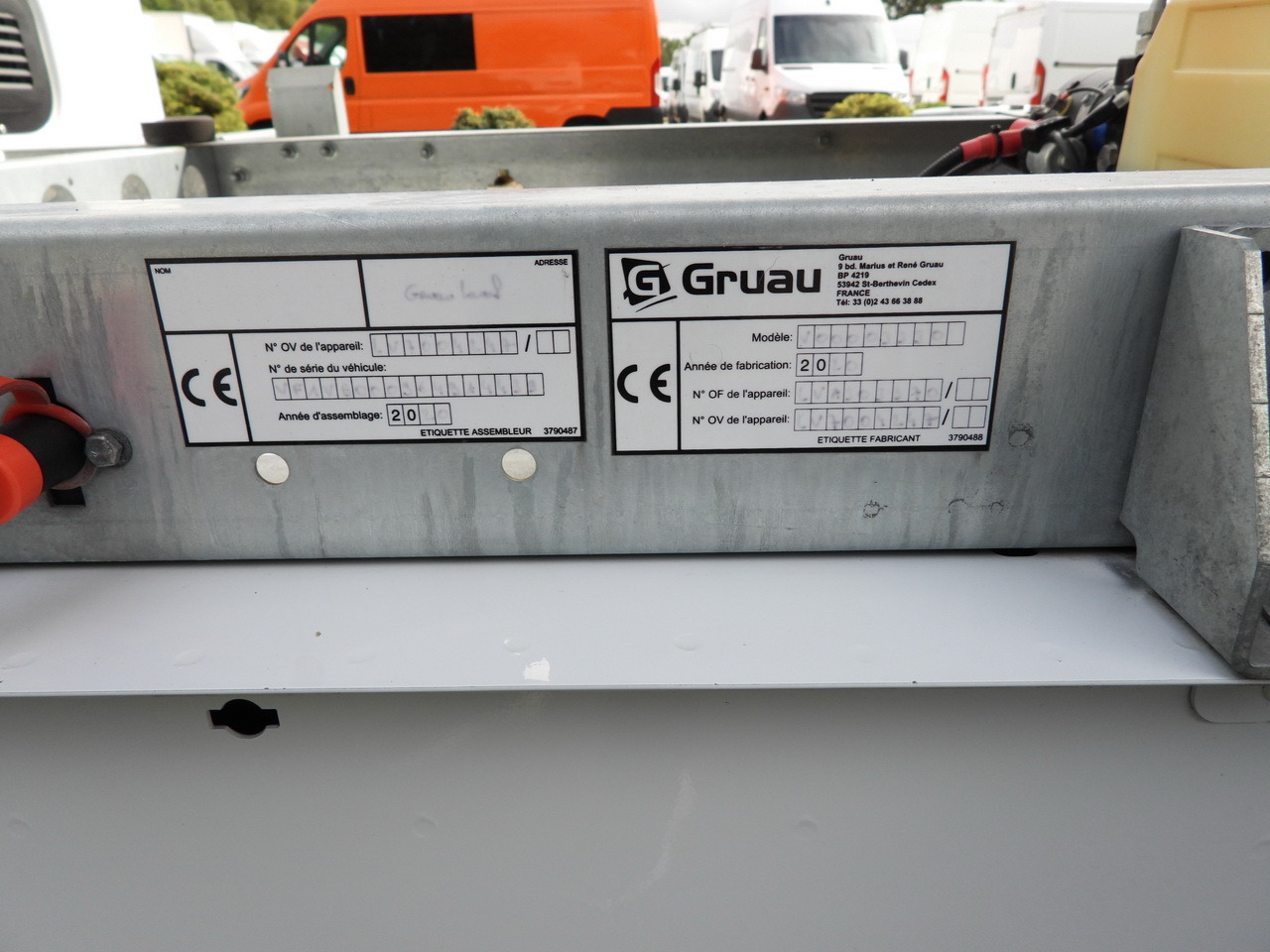 Dodávka sklápěč RENAULT MASTER TIPPER CRUISE CONTROL LED LIGHTS TWIN WHEELS AIR CONDITIONING 130HP: obrázek 22 Dodávka sklápěč RENAULT MASTER TIPPER CRUISE CONTROL LED LIGHTS TWIN WHEELS AIR CONDITIONING 130HP: obrázek 22