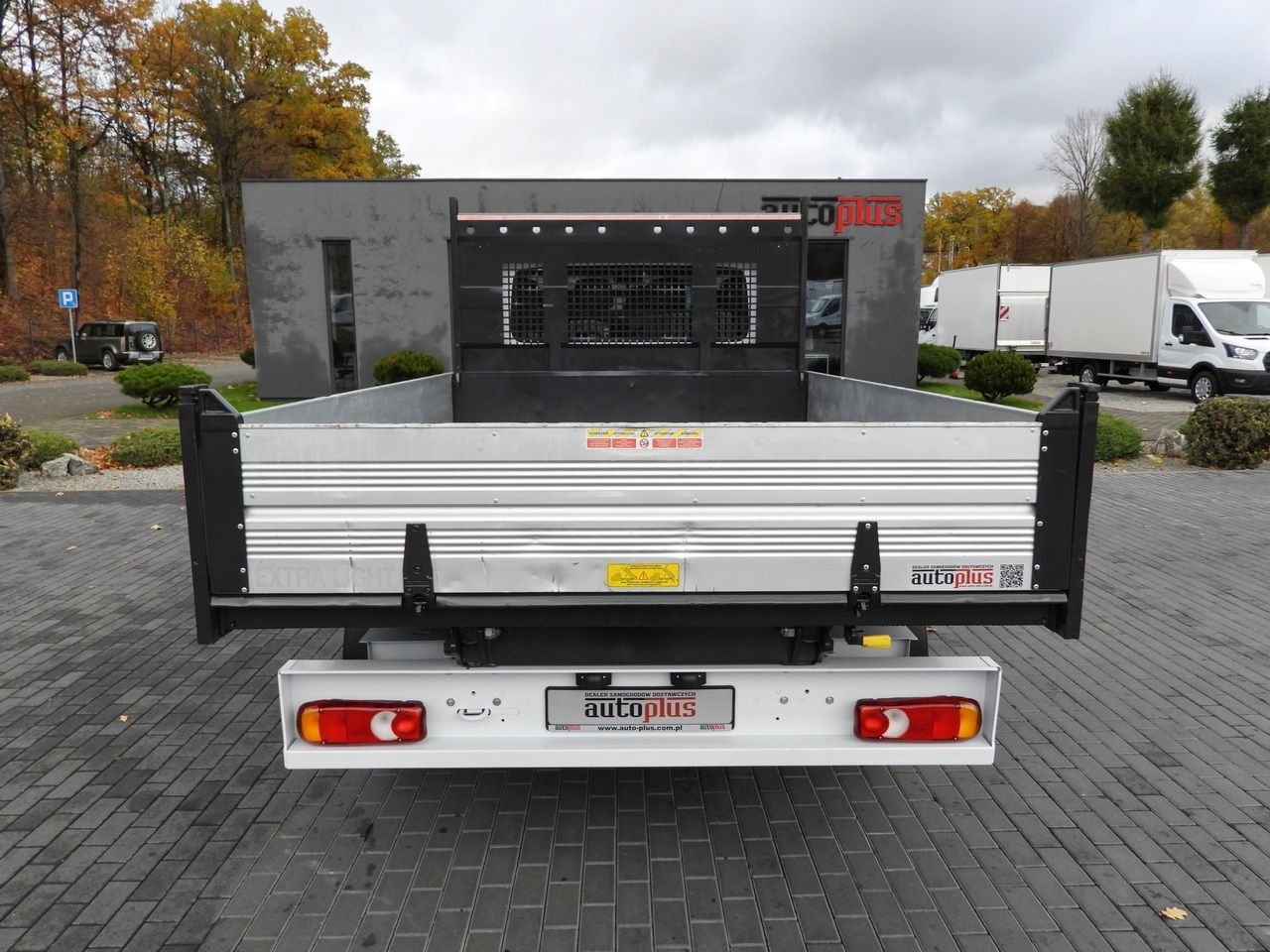 Dodávka sklápěč RENAULT MASTER TIPPER DOUBLE CABIN DOKA 7 SEATS CRUISE CONTROL NAVIGATION LED LIGHTS AIR CONDITIONING  145HP: obrázek 10 Dodávka sklápěč RENAULT MASTER TIPPER DOUBLE CABIN DOKA 7 SEATS CRUISE CONTROL NAVIGATION LED LIGHTS AIR CONDITIONING  145HP: obrázek 10