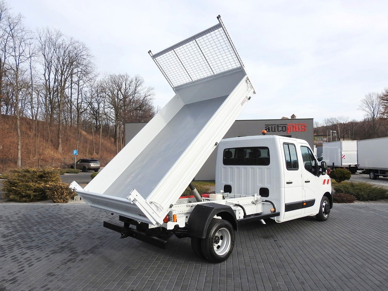 Renault MASTER KIPPER DOPPELKABINE DOKA 6 SITZE TEMPOMAT - Dodávka sklápěč, Dodávka s dvojitou kabinou: obrázek 3 Renault MASTER KIPPER DOPPELKABINE DOKA 6 SITZE TEMPOMAT - Dodávka sklápěč, Dodávka s dvojitou kabinou: obrázek 3