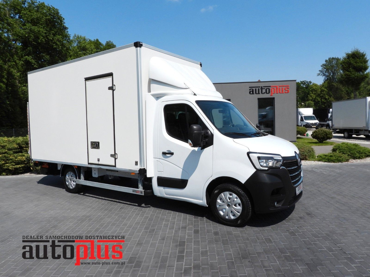 Renault MASTER KOFFER AUFZUG 8 PALETTEN TEMPOMAT LED - Dodávka skřín: obrázek 1 Renault MASTER KOFFER AUFZUG 8 PALETTEN TEMPOMAT LED - Dodávka skřín: obrázek 1