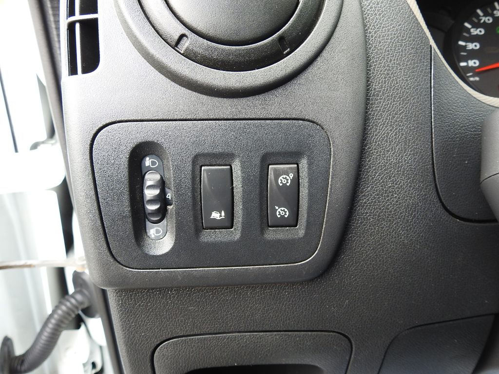 Plachtová dodávka, Dodávka s dvojitou kabinou Renault MASTER PRITSCHE PLANE 8 PALET A/C TEMPOMAT: obrázek 27