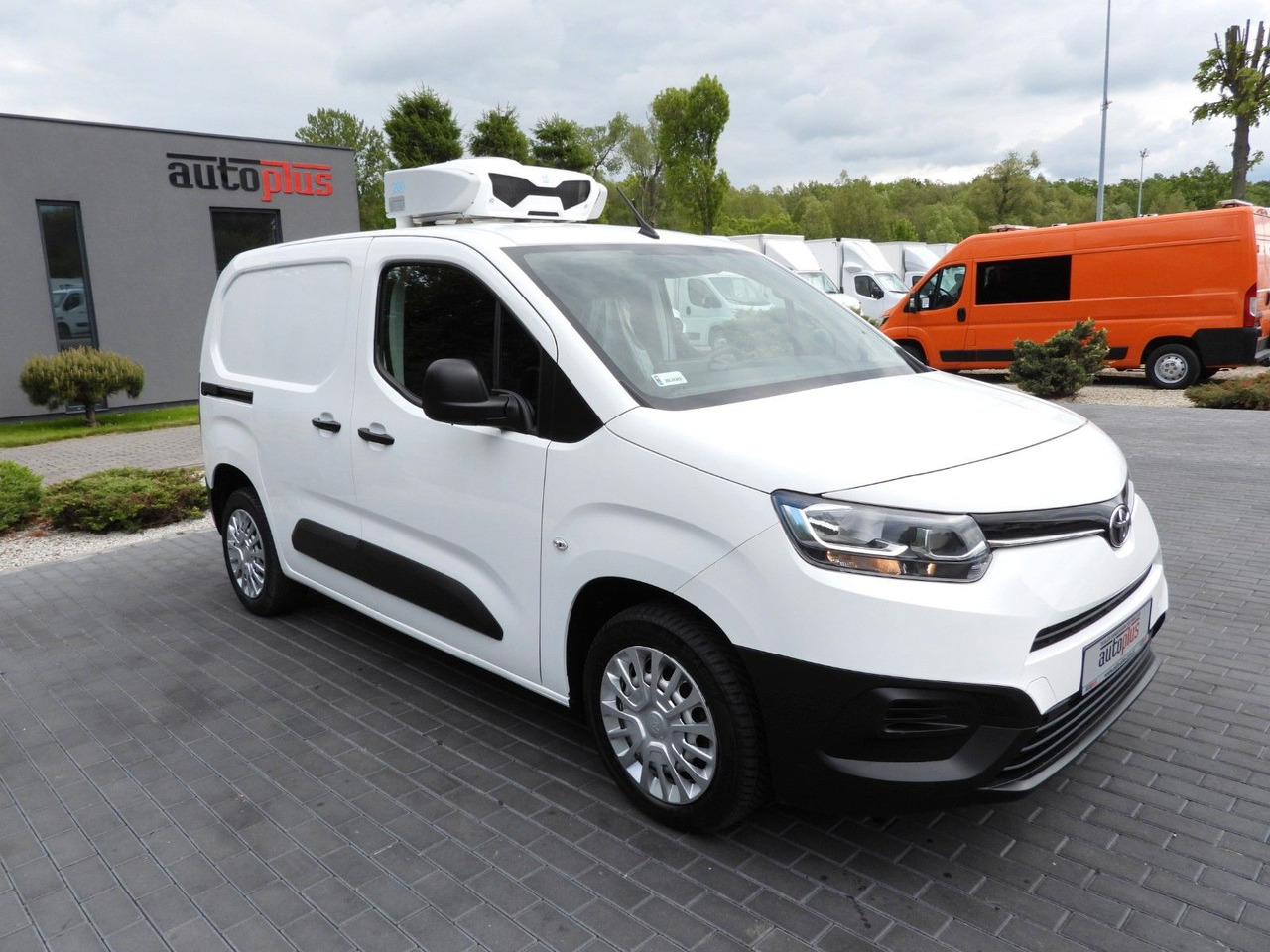 Toyota PROACE CITY KÜHLKASTENWAGEN -15*C TEMPOMAT A/C - Chladící dodávka: obrázek 4 Toyota PROACE CITY KÜHLKASTENWAGEN -15*C TEMPOMAT A/C - Chladící dodávka: obrázek 4