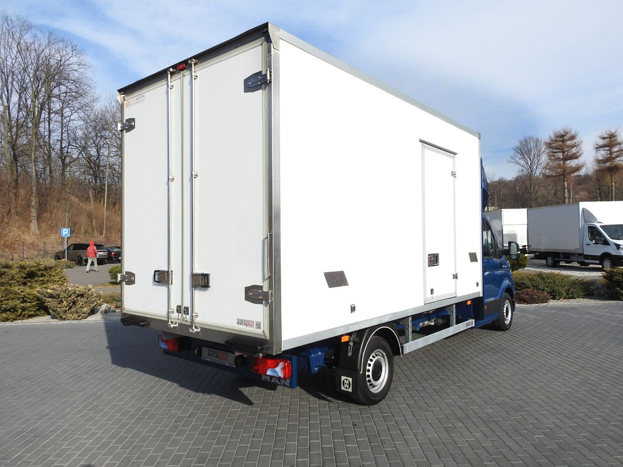 Volkswagen CRAFTER KÜHLKOFFER -5*C 8 PALETTEN HEIZFUNKTION - Chladící dodávka: obrázek 3 Volkswagen CRAFTER KÜHLKOFFER -5*C 8 PALETTEN HEIZFUNKTION - Chladící dodávka: obrázek 3
