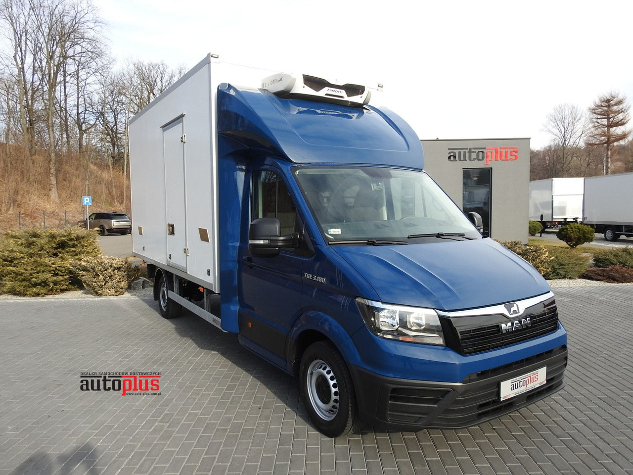 Volkswagen CRAFTER KÜHLKOFFER -5*C 8 PALETTEN HEIZFUNKTION - Chladící dodávka: obrázek 1 Volkswagen CRAFTER KÜHLKOFFER -5*C 8 PALETTEN HEIZFUNKTION - Chladící dodávka: obrázek 1