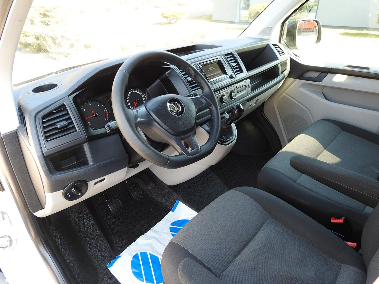 Volkswagen TRANSPORTER T6 KÜHLKASTENWAGEN 0*C TEMPOMAT - Chladící dodávka: obrázek 2 Volkswagen TRANSPORTER T6 KÜHLKASTENWAGEN 0*C TEMPOMAT - Chladící dodávka: obrázek 2