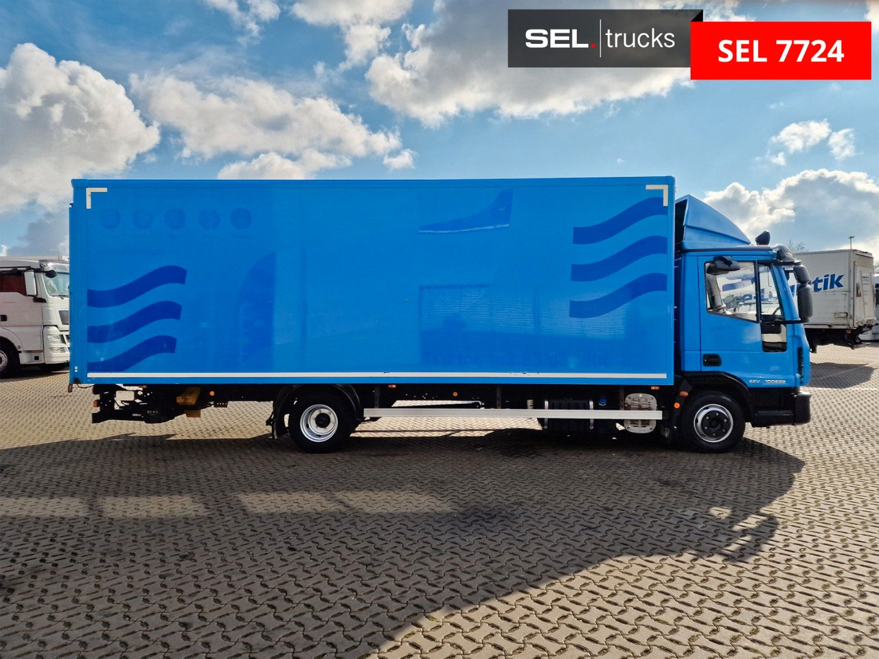 Iveco Eurocargo 100E22 / Ladebordwand / 3 Sitzen - Skříňový nákladní auto: obrázek 4 Iveco Eurocargo 100E22 / Ladebordwand / 3 Sitzen - Skříňový nákladní auto: obrázek 4