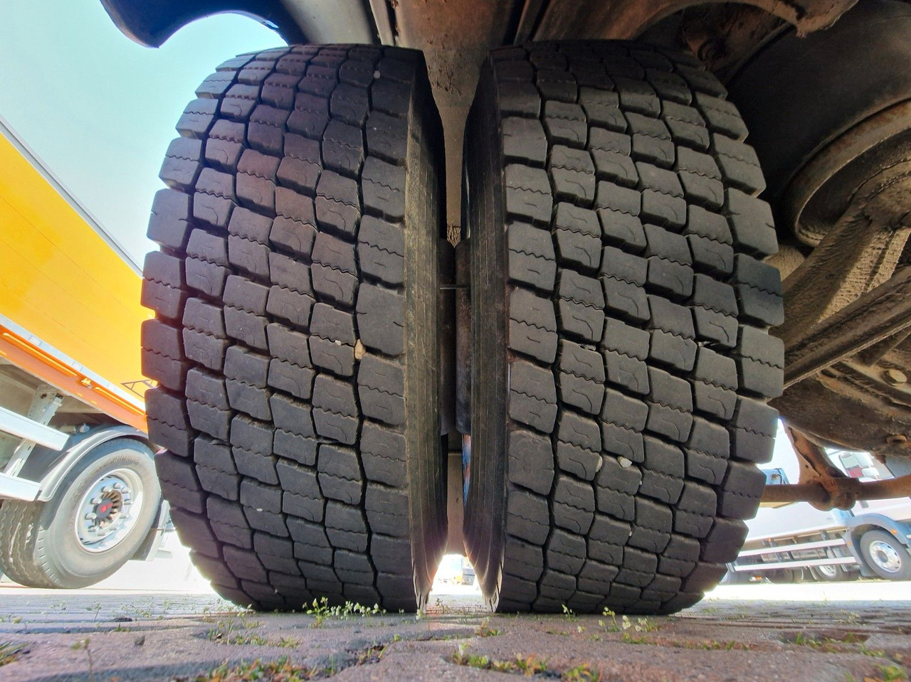 Skříňový nákladní auto Iveco Stralis 360 / Ladebordwand: obrázek 30