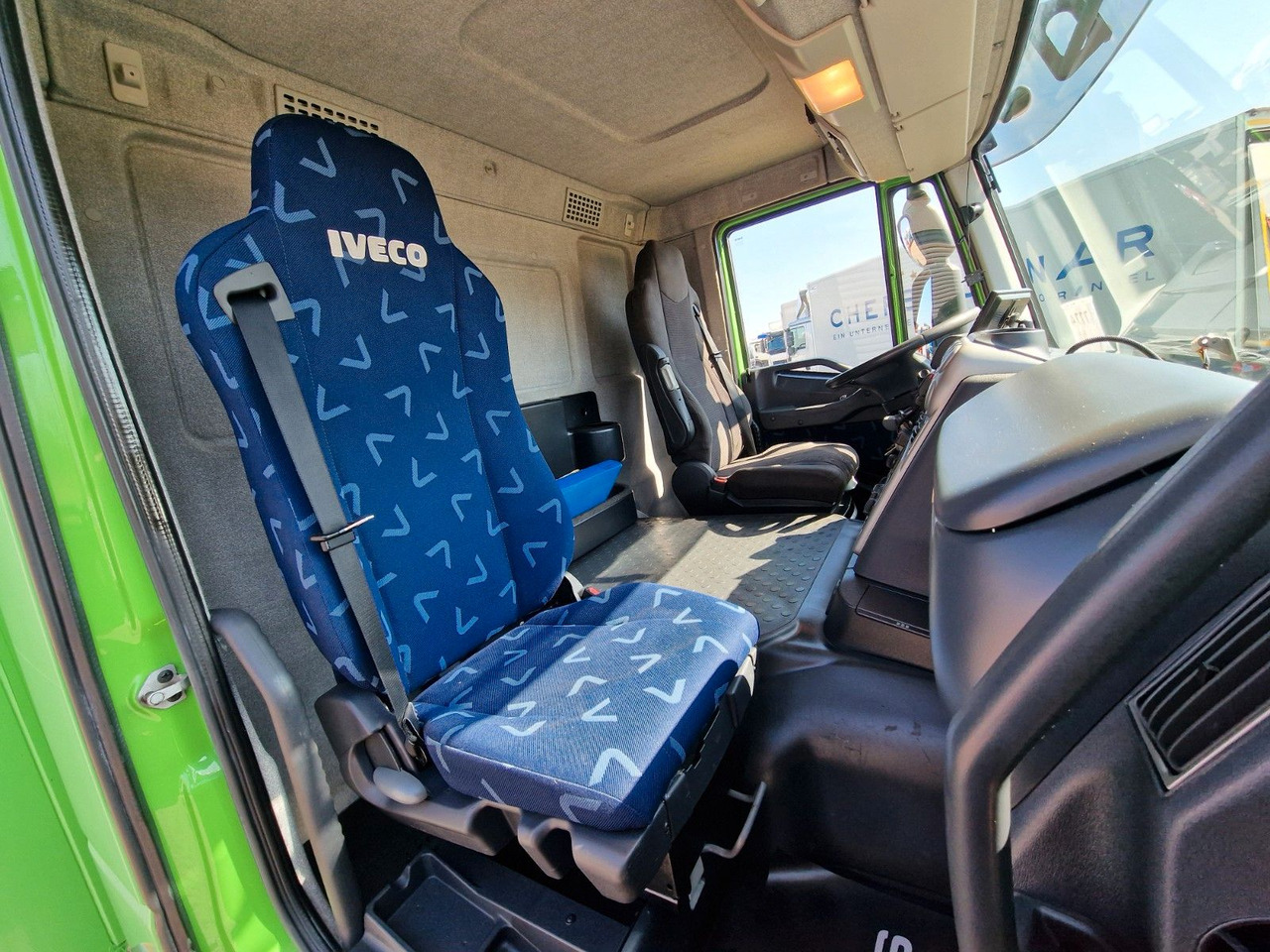 Skříňový nákladní auto Iveco Stralis 360 / Ladebordwand: obrázek 20