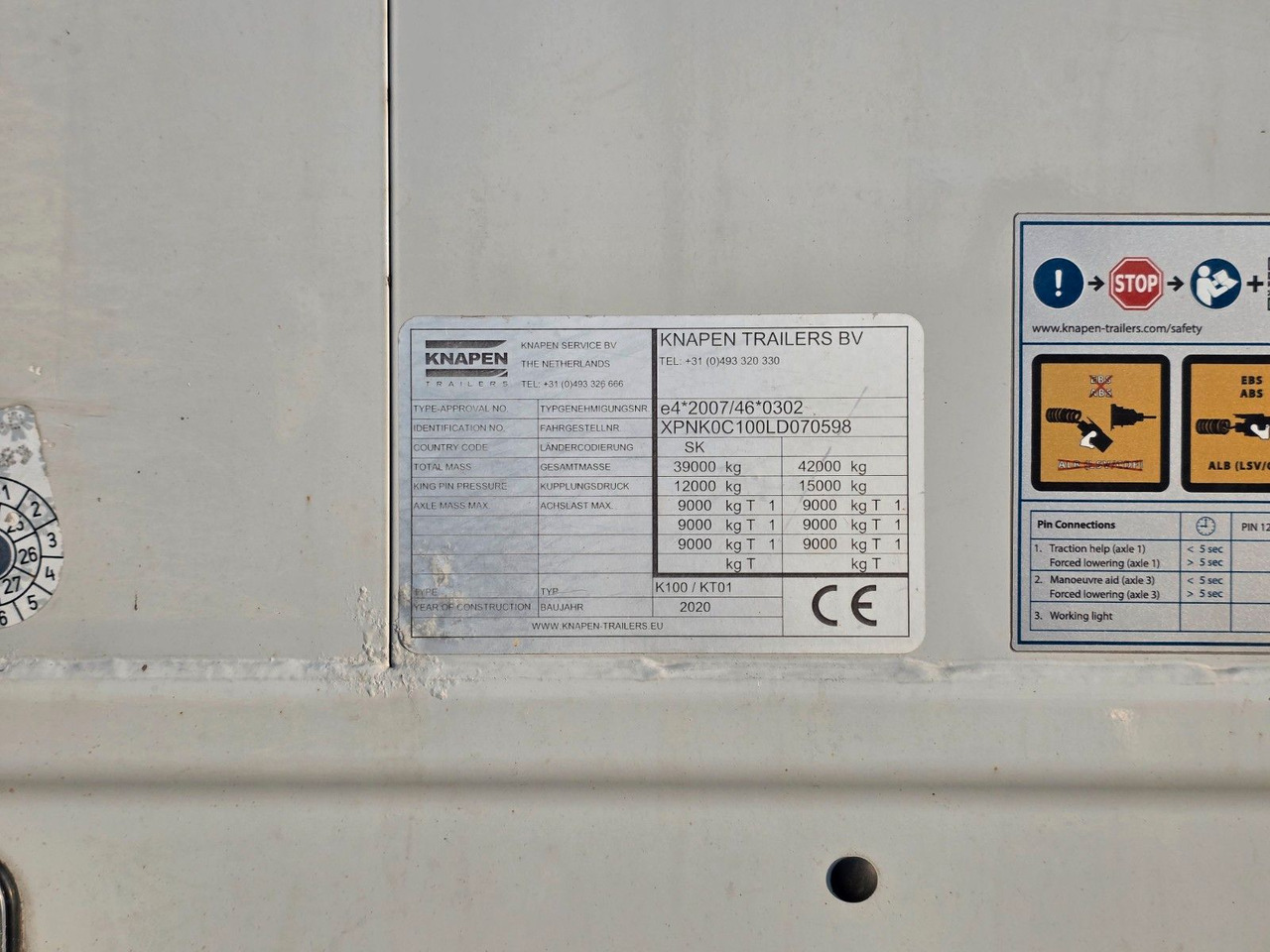 S posuvnou podlahou návěs Knapen K100 / Liftachse: obrázek 45 S posuvnou podlahou návěs Knapen K100 / Liftachse: obrázek 45