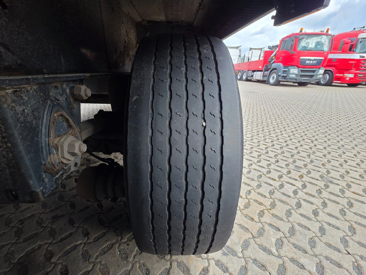 Plachtový návěs Krone SD / 2 Liftachsen: obrázek 39